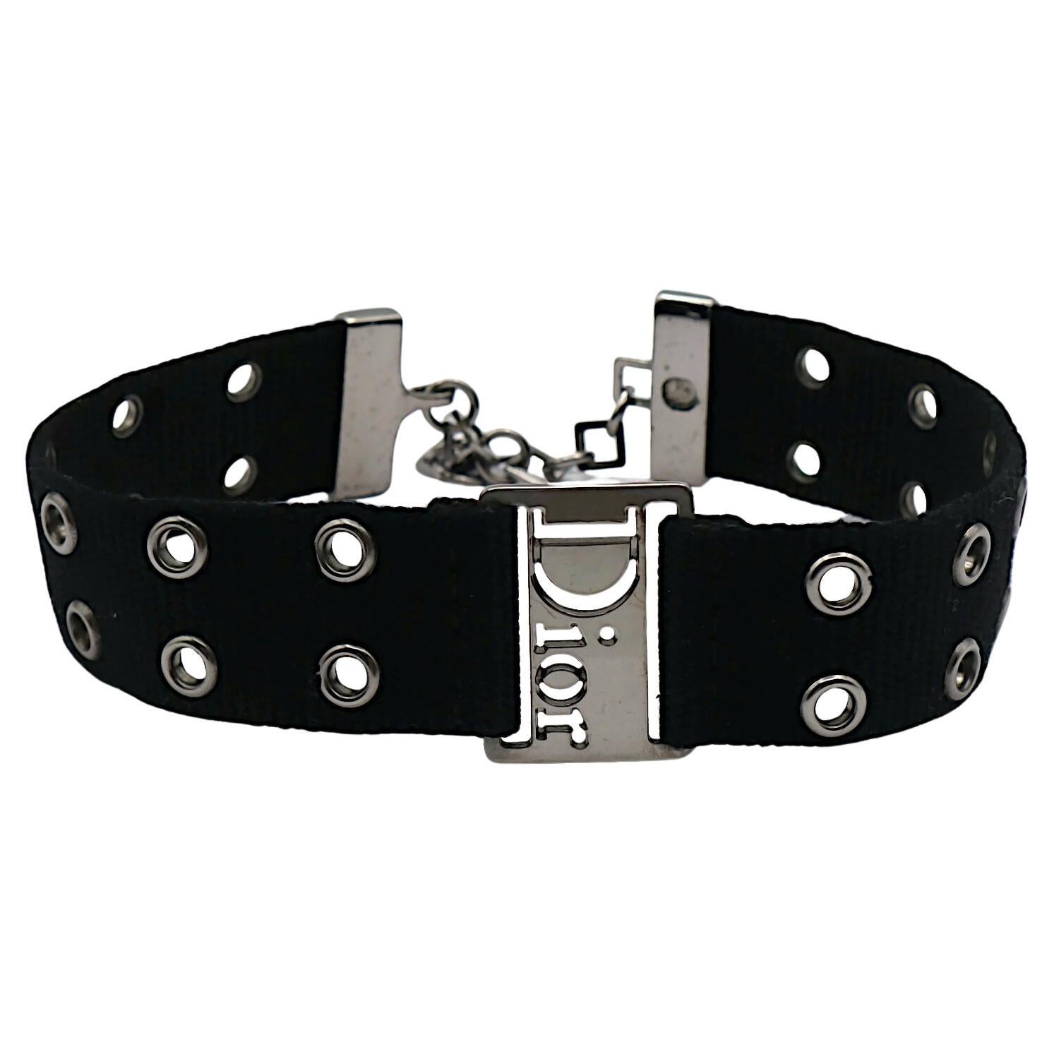 CHRISTIAN DIOR by JOHN GALLIANO Vintage Collier ras du cou en nylon noir avec logo