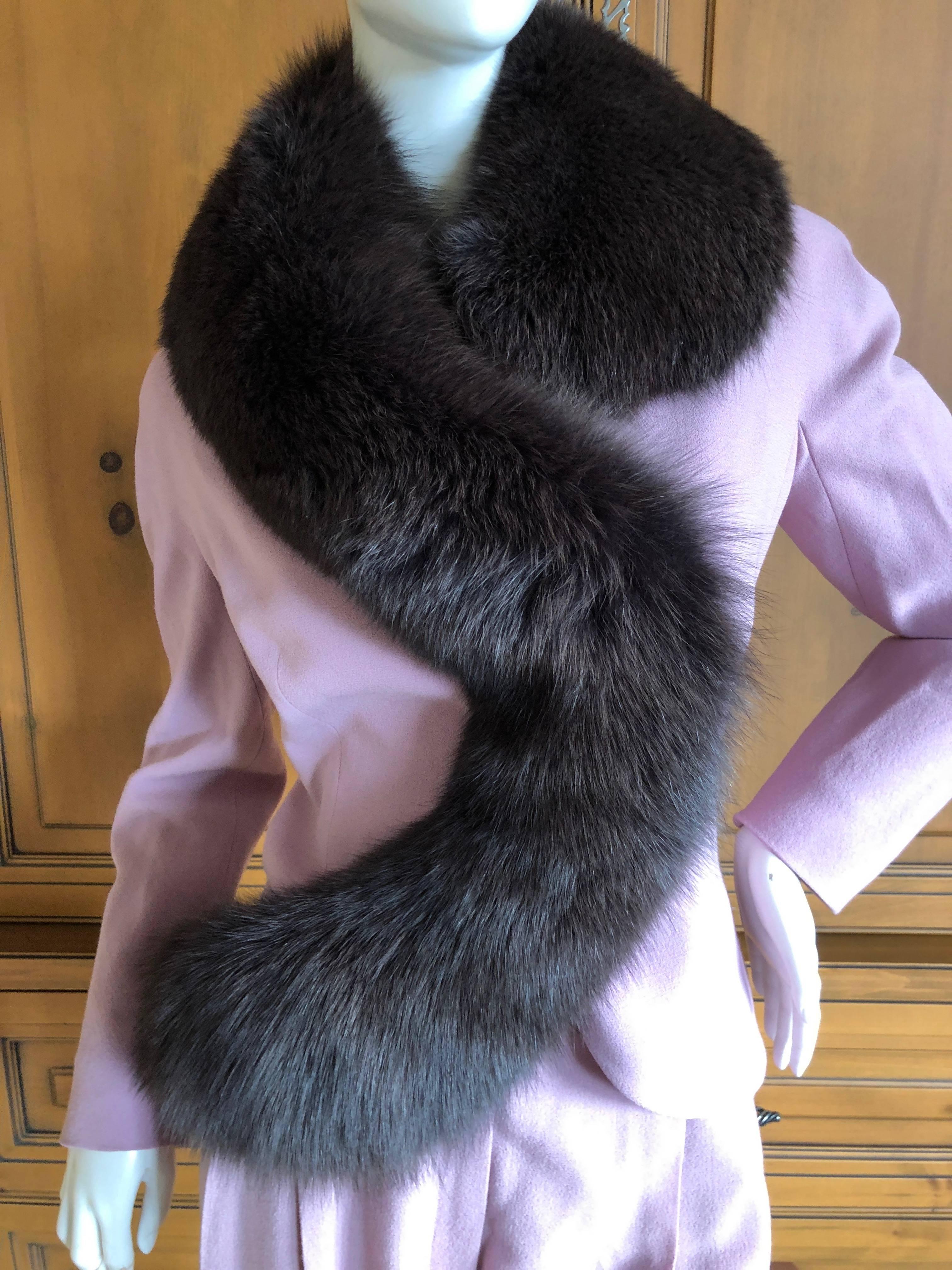  Christian Dior by John Galliano vintage rose wool suit with extravagant fox fur trim

Lined in silk , two side pockets.

Details to follow
 Size 42
Bust 38