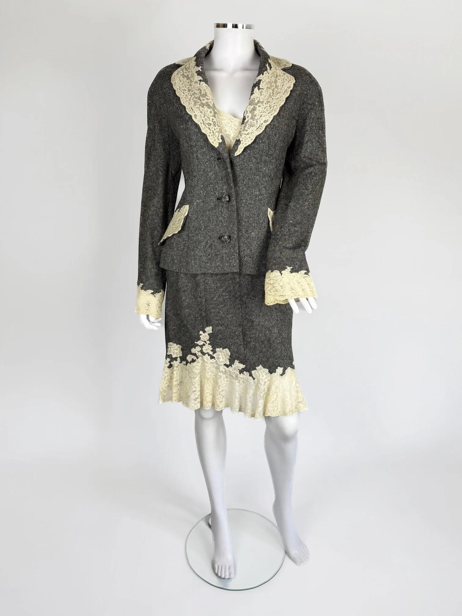 Christian Dior for John Galliano Slip Dress Ensemble aus Wolle und Spitze, FW 1998 im Angebot 1