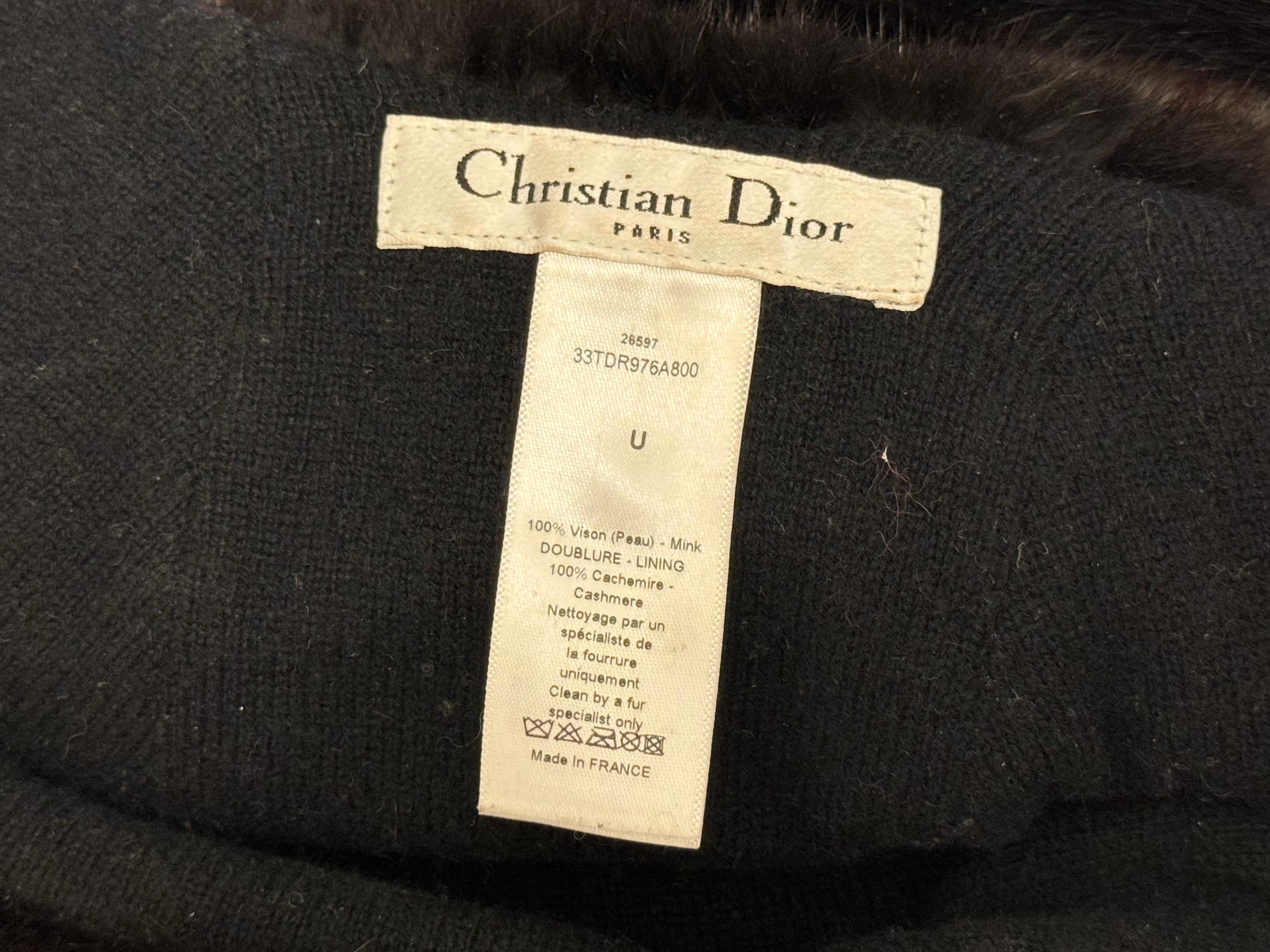 Christian Dior Fall Winter 2013 by RAF Simons mink fur and cashmere hat, one size. Hook crochet to close the hat. Amazing shape and design iconic. Only some wear on the cashmere inside. 