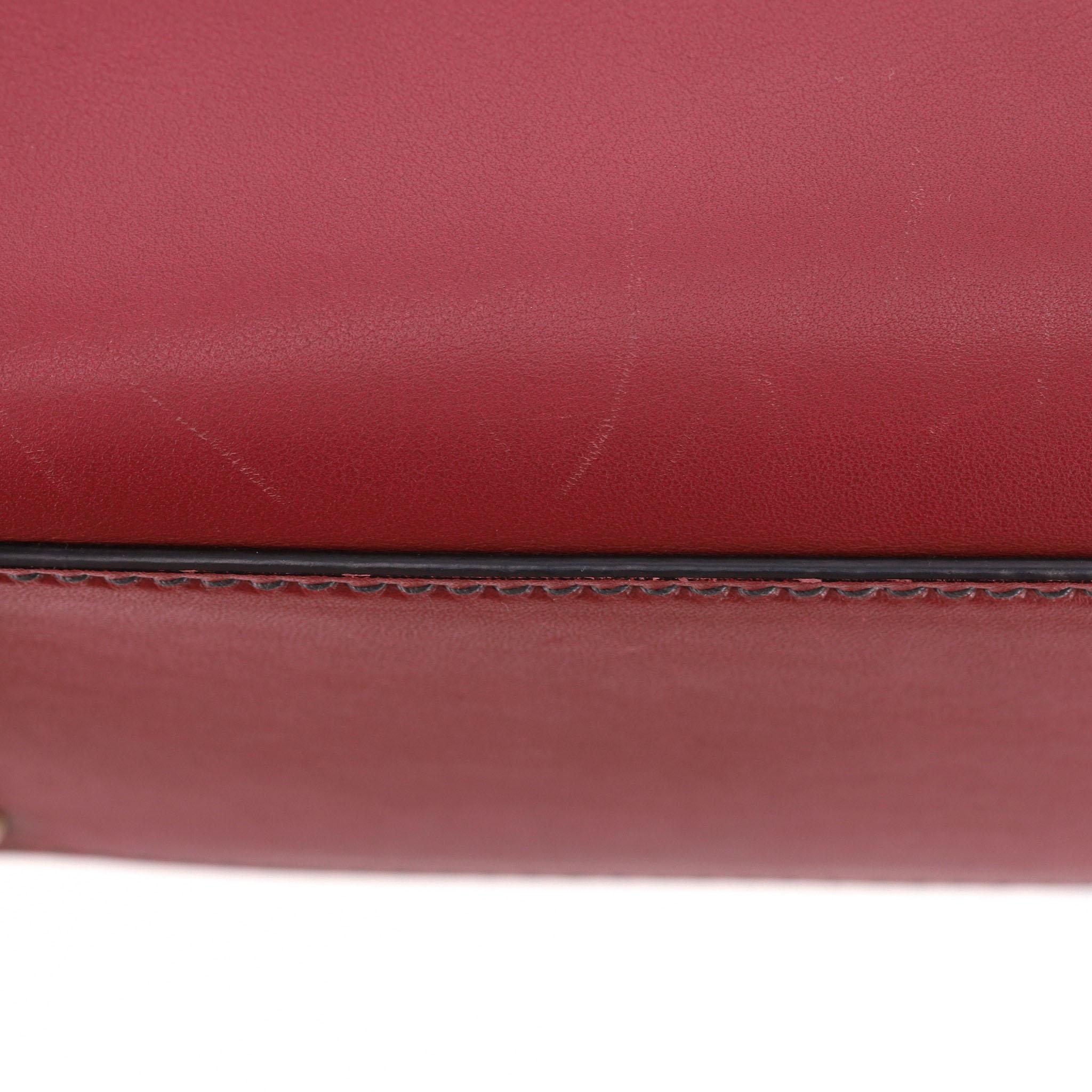 Christian Dior Sac Dioraddict en cuir de veau en vente 6