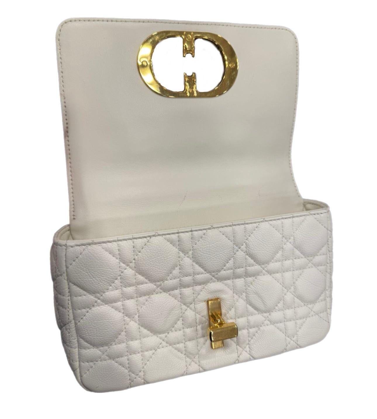 Christian Dior Bolso Cannage Caro Piel de Becerro Marfil en Bueno estado para la venta en Humacao, PR