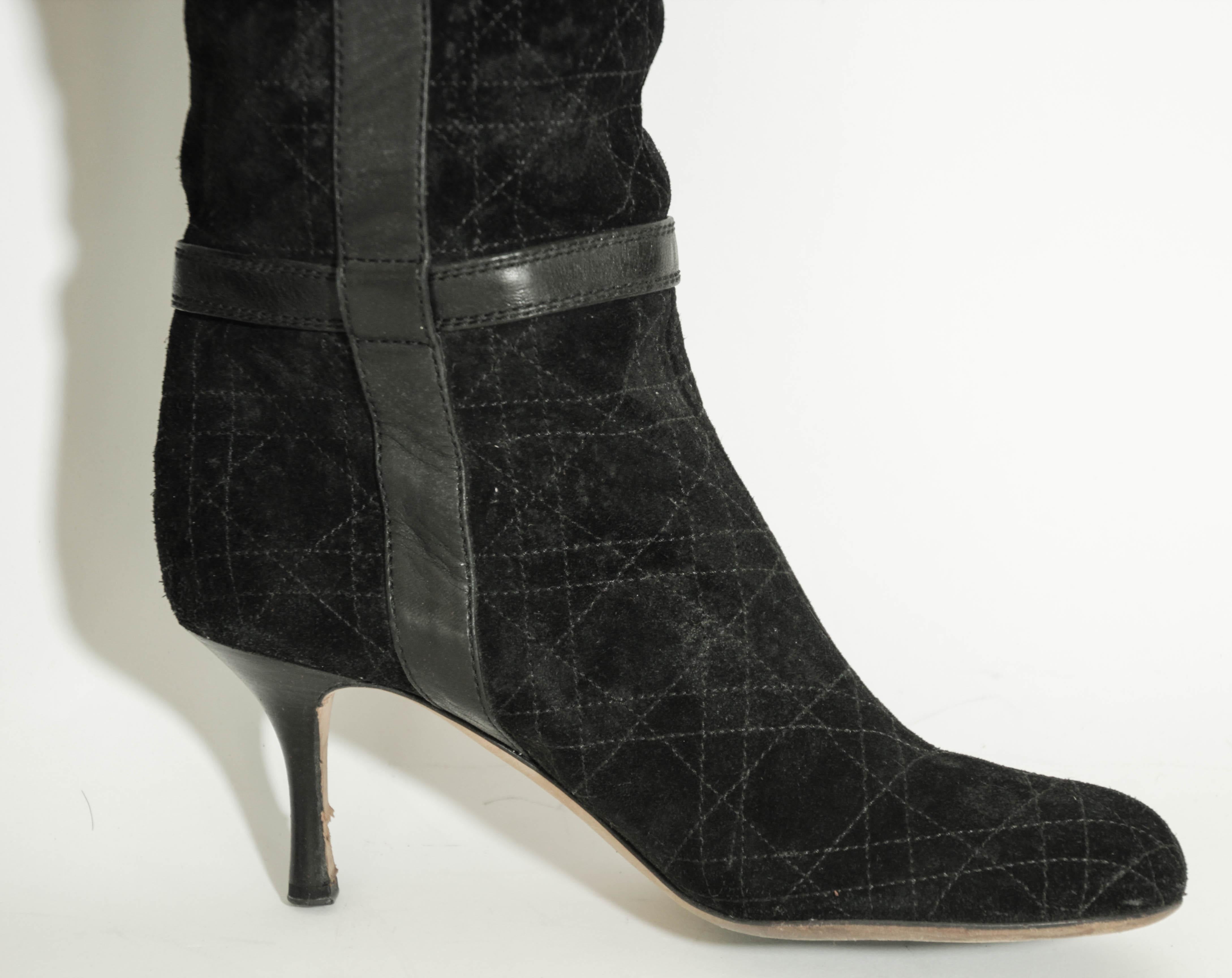 Christian Dior - Bottes à genoux en daim noir à motif de cannage - Taille EU 39 en vente 6
