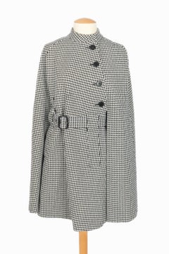 Christian Dior cape Pre-Fall 2017