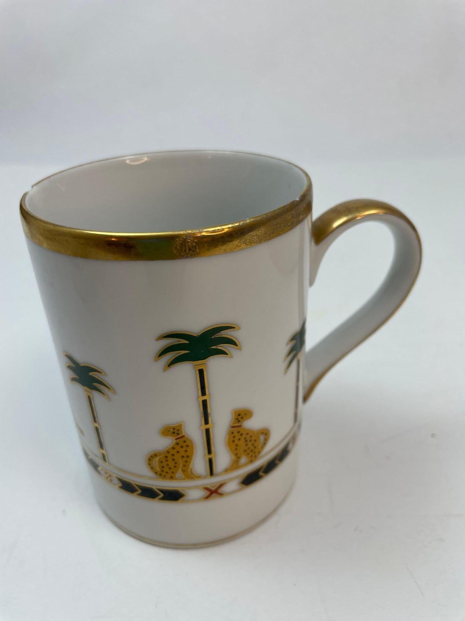 Christian Dior Casablanca Becher aus feinem China-Porzellan Japan (Chipped) im Angebot 2