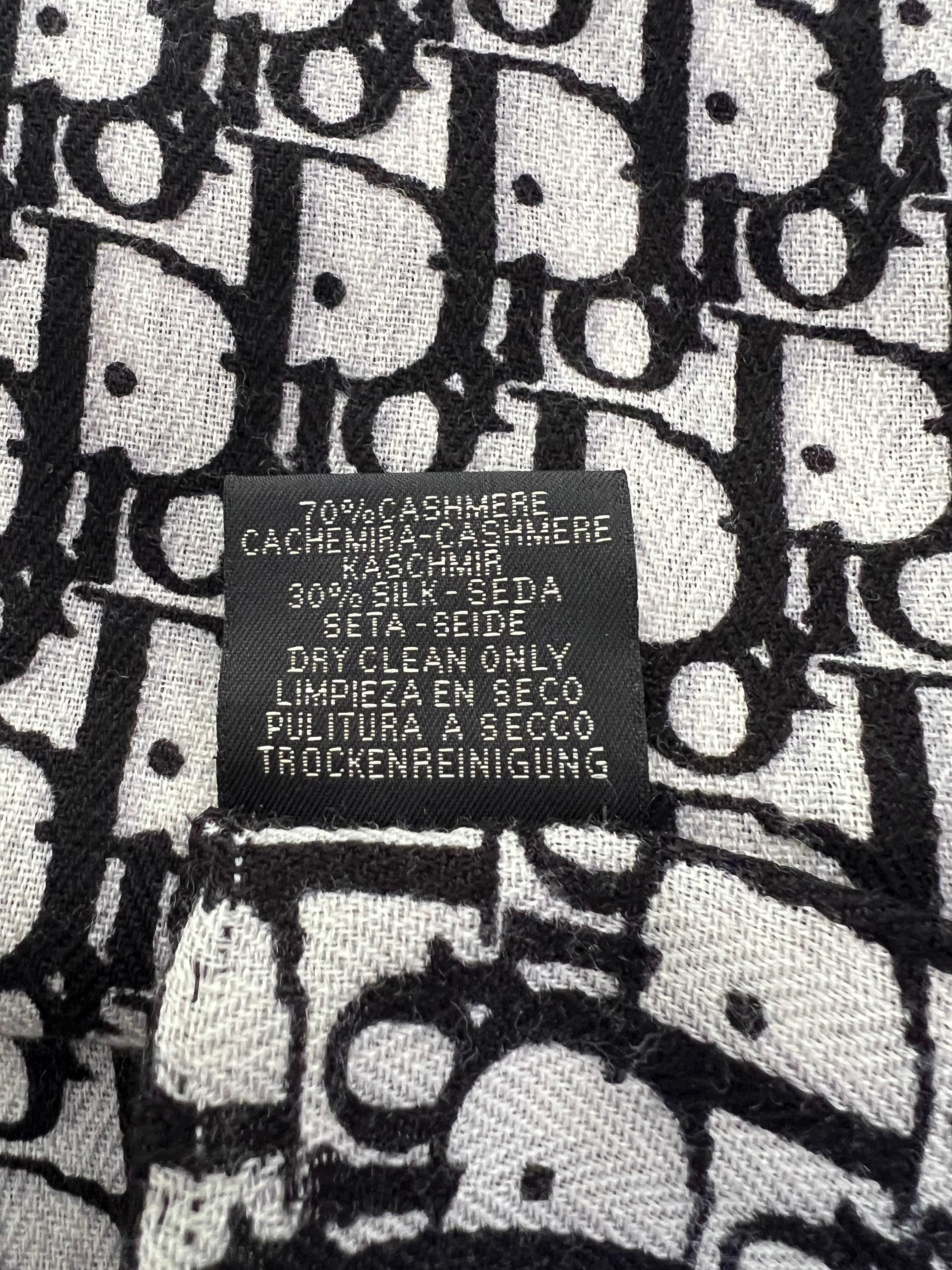 Christian Dior Cashmere Shawl Scarf In New Condition In Beverly Hills, CA