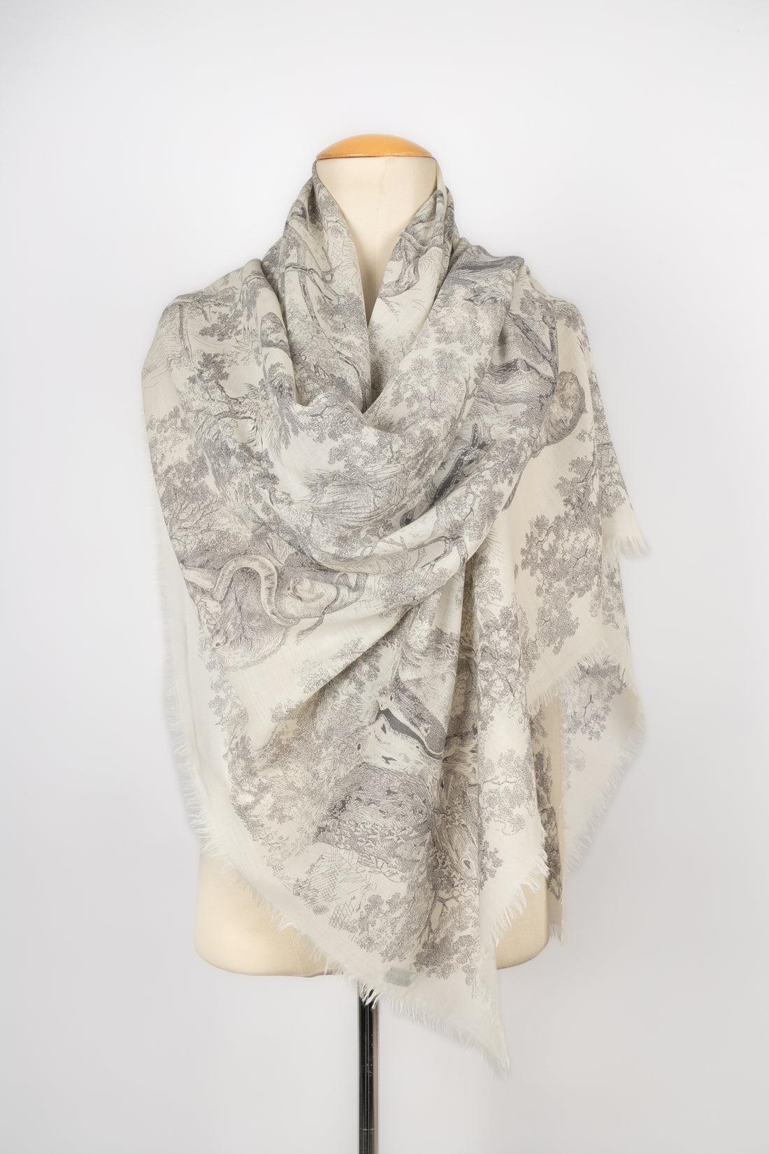 Christian Dior Cashmere Stole In Excellent Condition In SAINT-OUEN-SUR-SEINE, FR