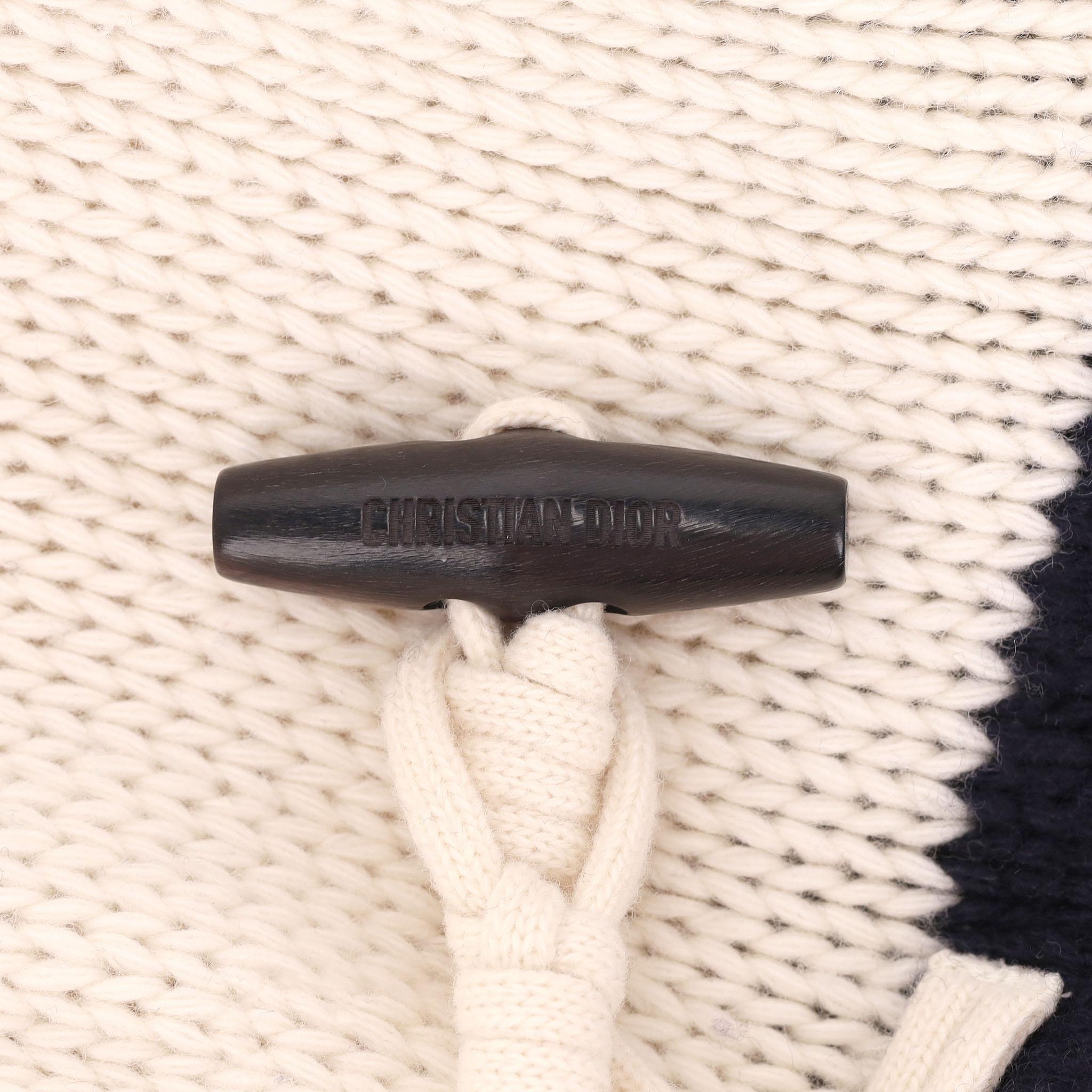 Christian Dior Kaschmir & Wolle Gestreifter Logo Cardi/Mantel im Angebot 1