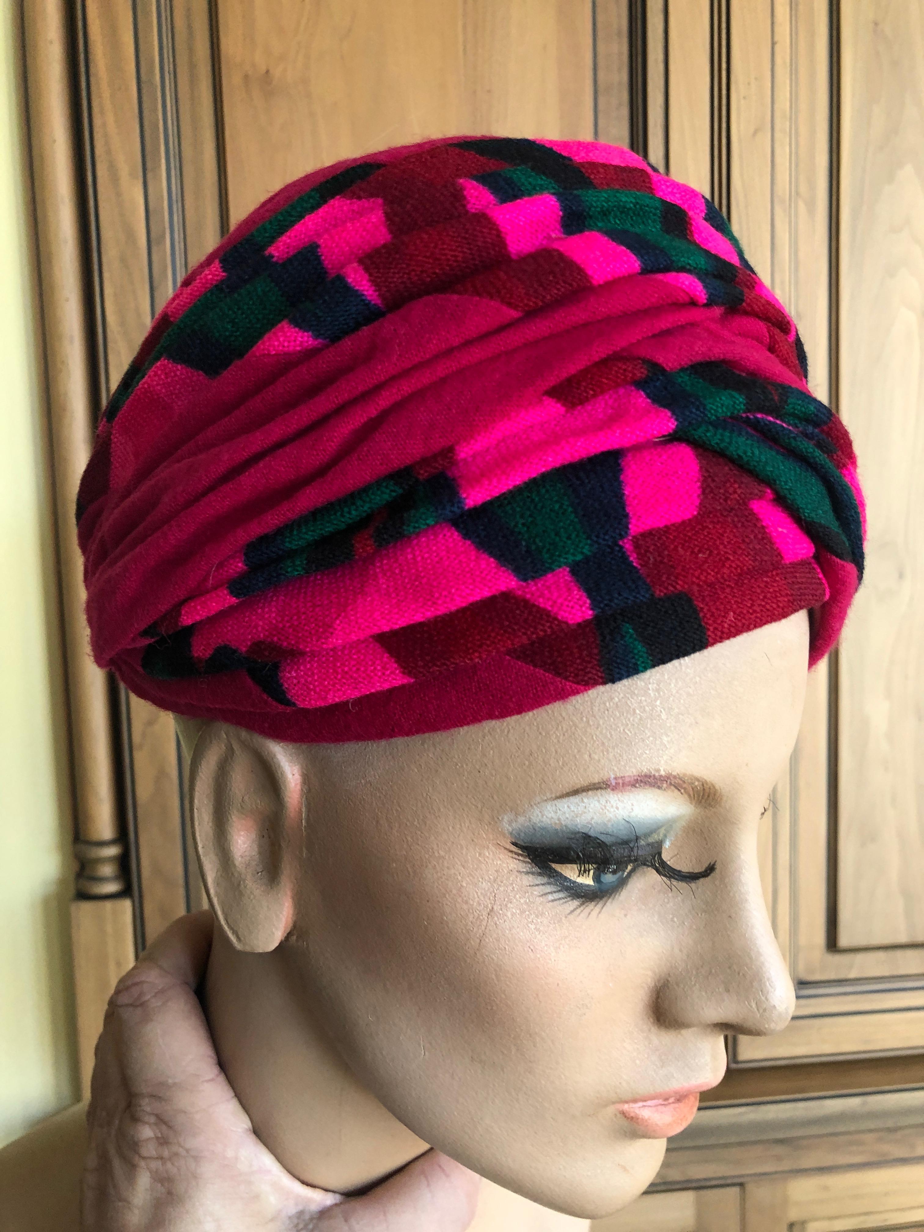 Christian Dior Chapeaux Colorful 60's Turban  
22.5 inch circumfrence.
In excellent condition