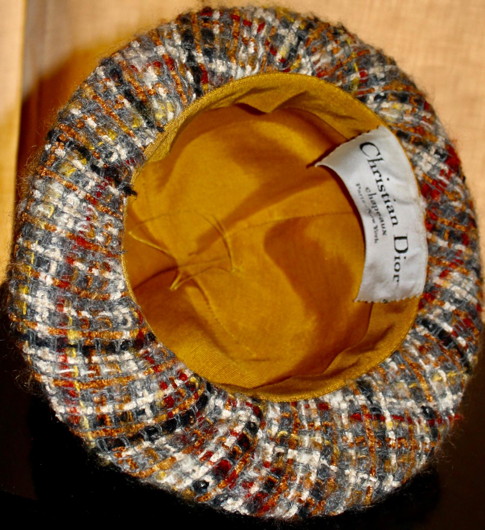 Christian Dior Chapeaux París Otoño 1970 Tweed en venta 8