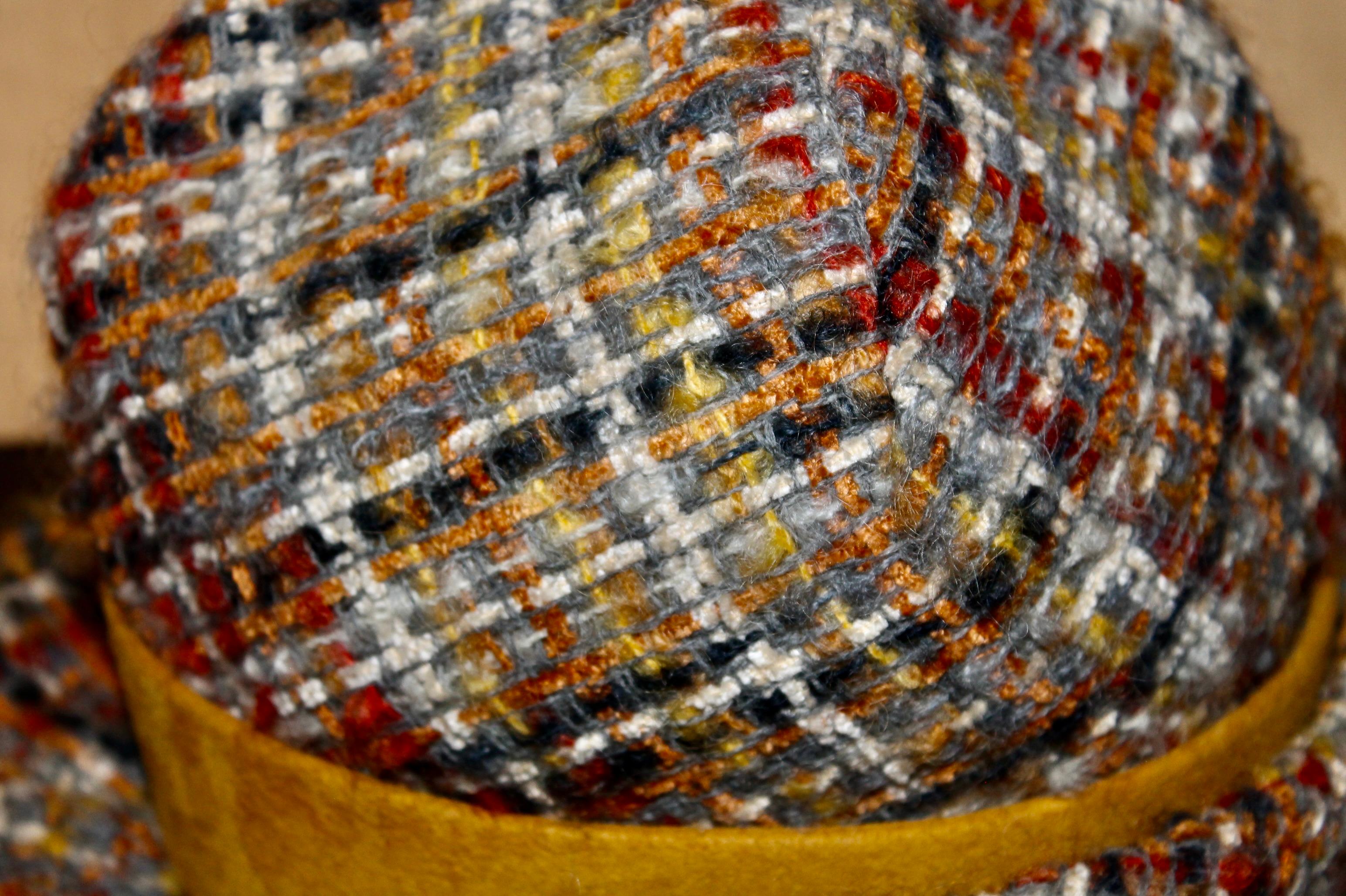 Christian Dior Chapeaux París Otoño 1970 Tweed en venta 9
