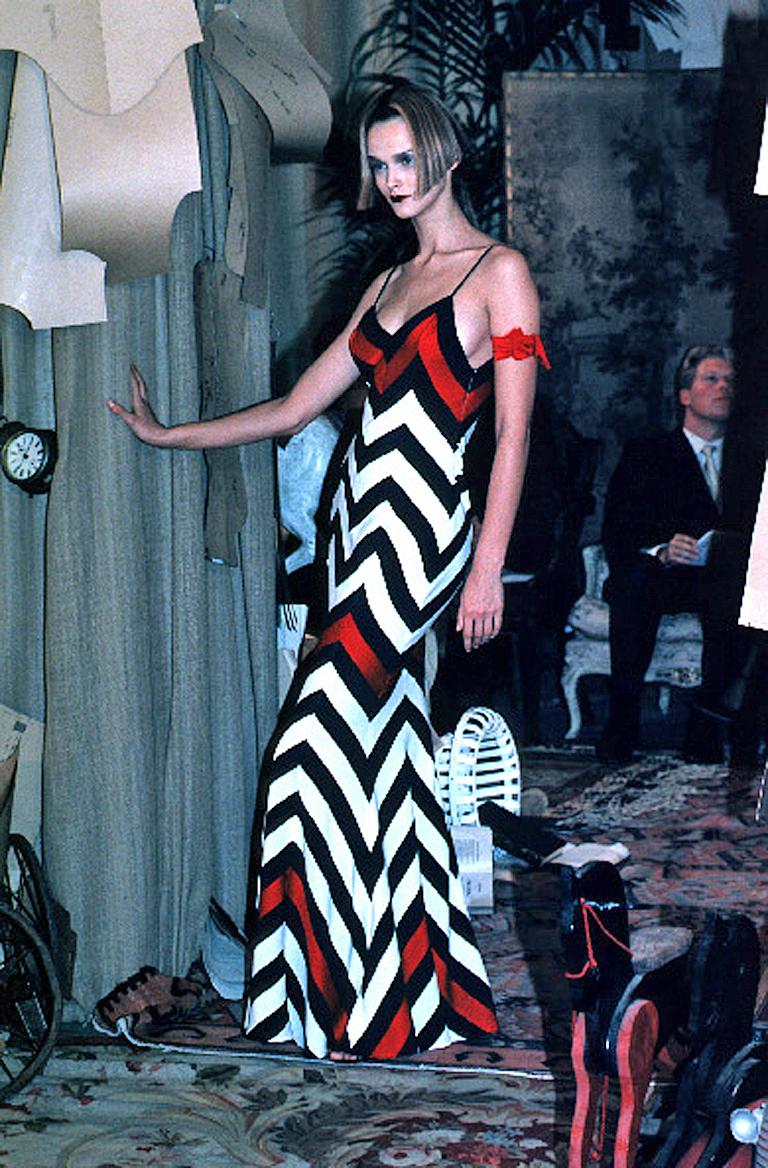 Christian Dior Chevron Pattern Evening Ensemble Inspired by 1950 Dior Collection In Excellent Condition For Sale In Los Angeles, CA