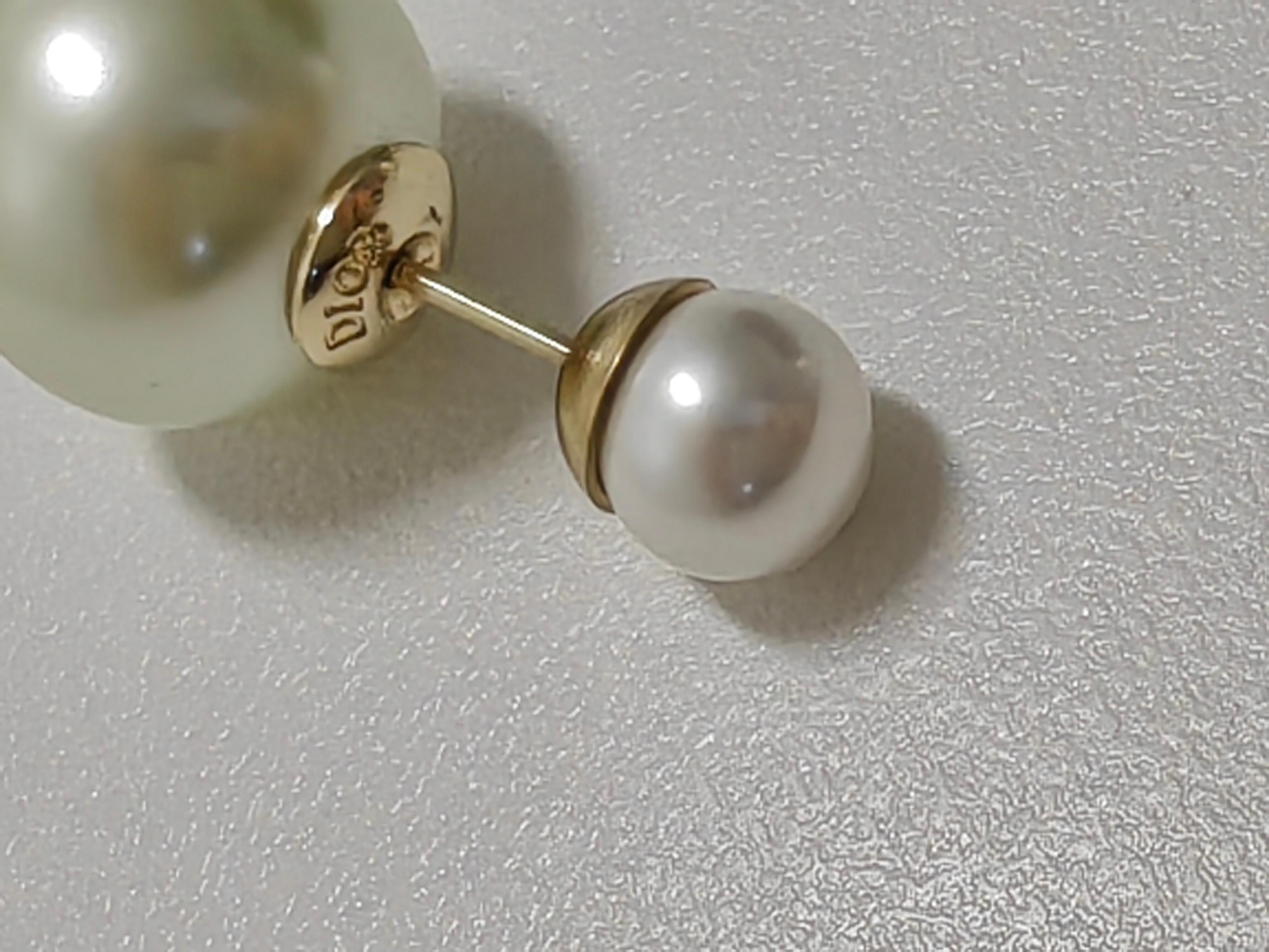 Contemporary Christian Dior Classic Pearl Tribales Earrings