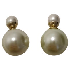 Christian Dior Classic Perlenohrringe in Tribalform