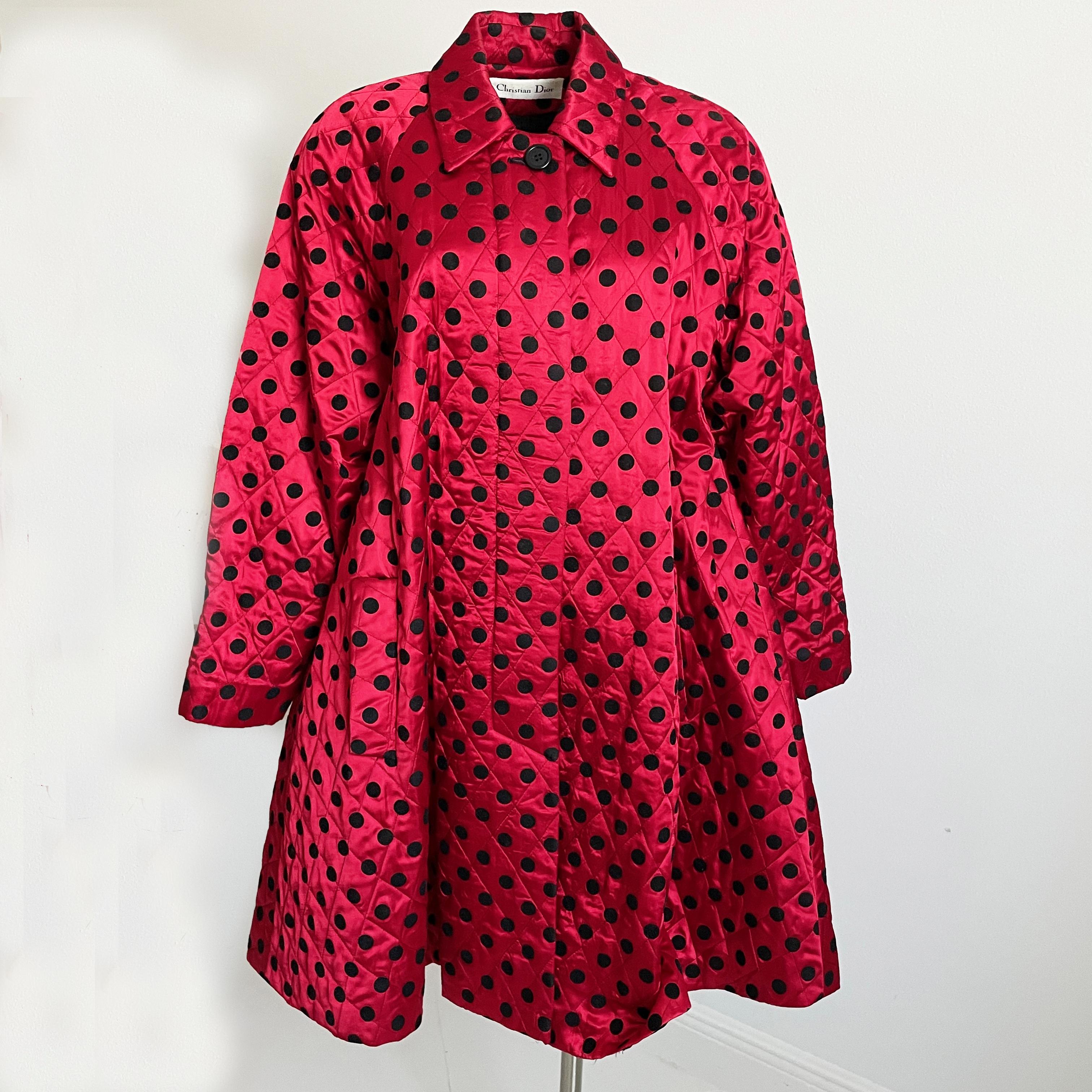 Christian Dior Coat Swing Style Red Satin Black Polka Dot Evening Wear Vintage  In Good Condition For Sale In Port Saint Lucie, FL
