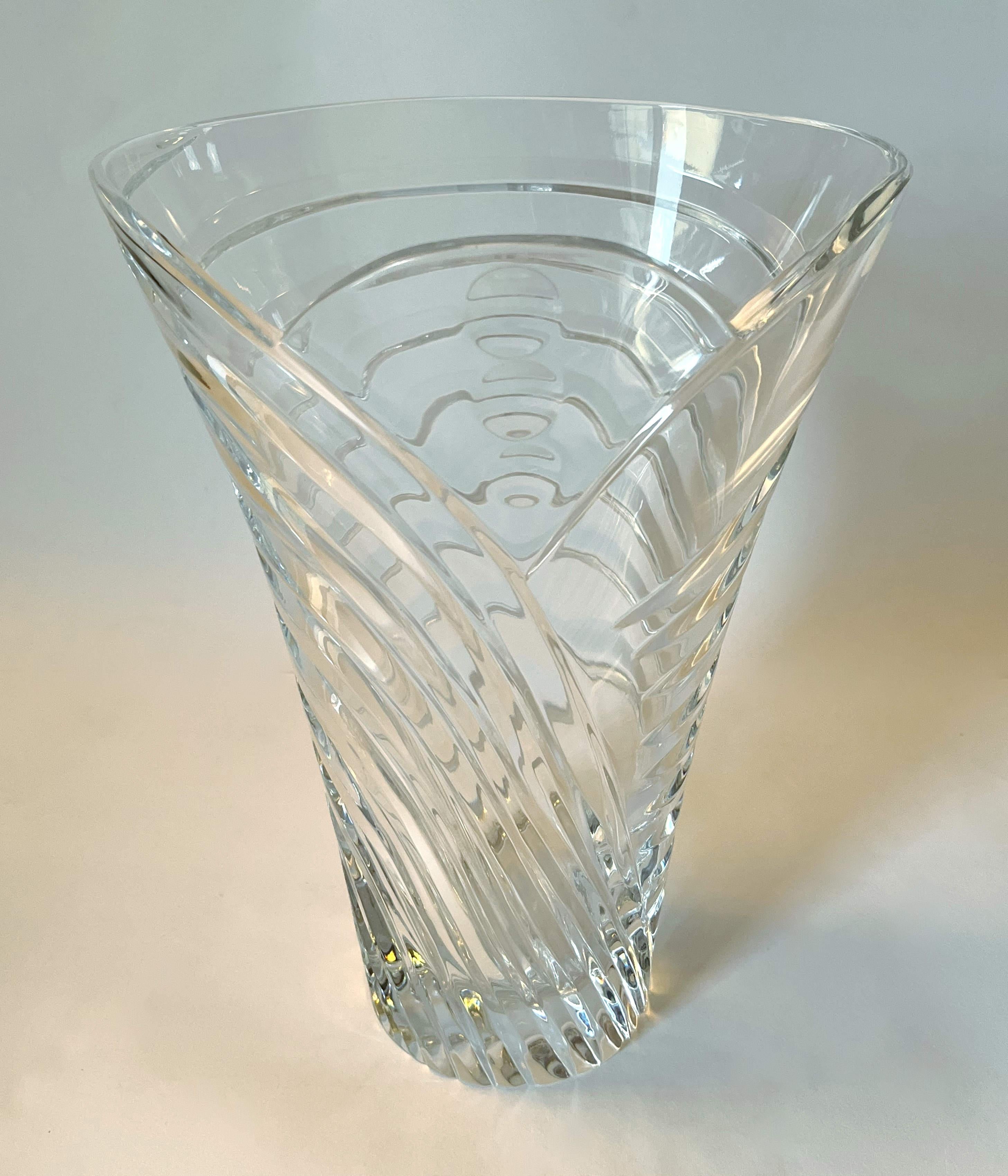 Vaso di cristallo Christian Dior In condizioni buone in vendita a Los Angeles, CA