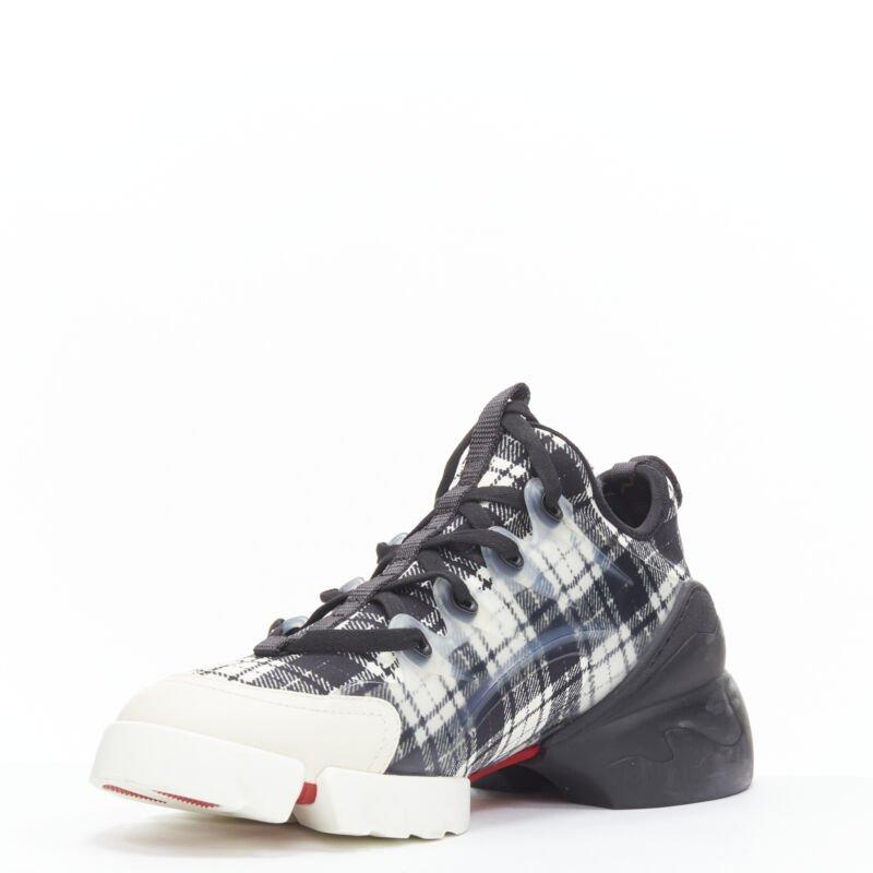 CHRISTIAN DIOR D Connect noir blanc à carreaux chunky sole sneaker EU38 US8 Bon état - En vente à Hong Kong, NT