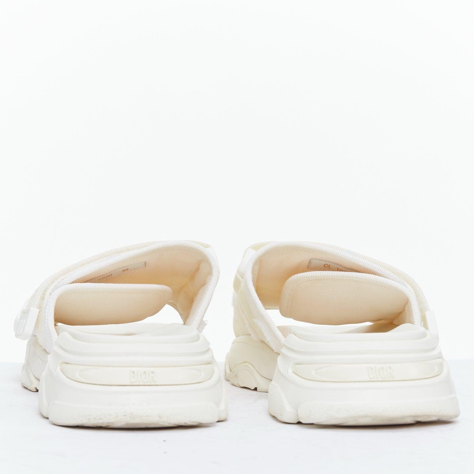 CHRISTIAN DIOR D-Wander crème CD logo chunky diapositives techniques EU38 Pour femmes en vente