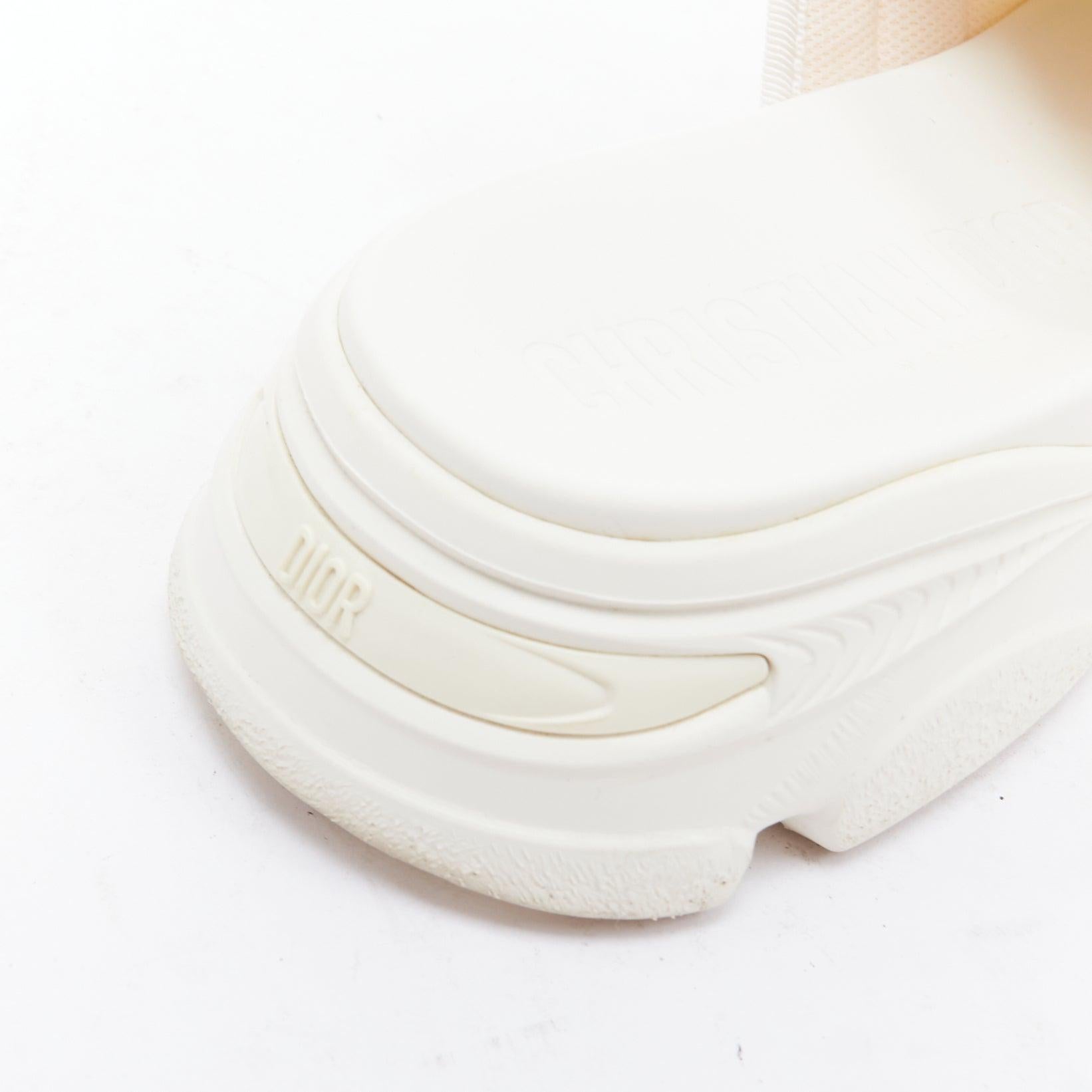 CHRISTIAN DIOR D-Wander crème CD logo chunky diapositives techniques EU38 en vente 3