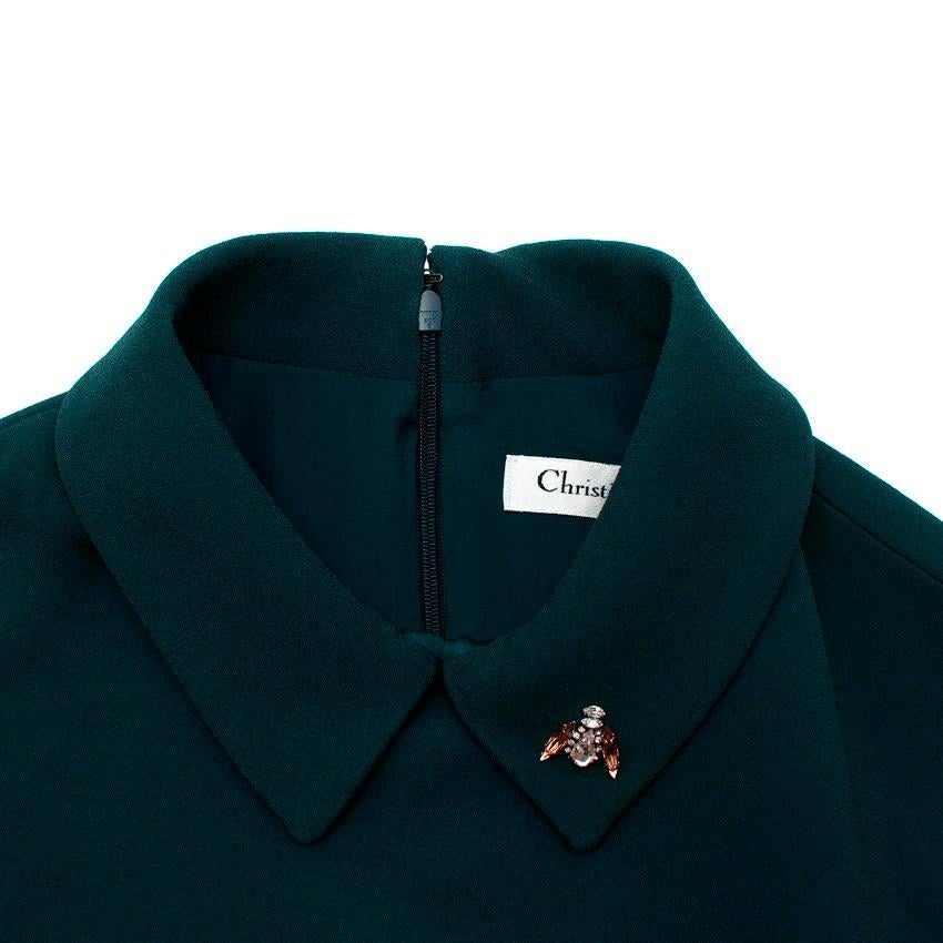 Christian Dior Dunkel Teal Krepp-Shiftkleid mit Bienenverzierung im Zustand „Hervorragend“ im Angebot in London, GB