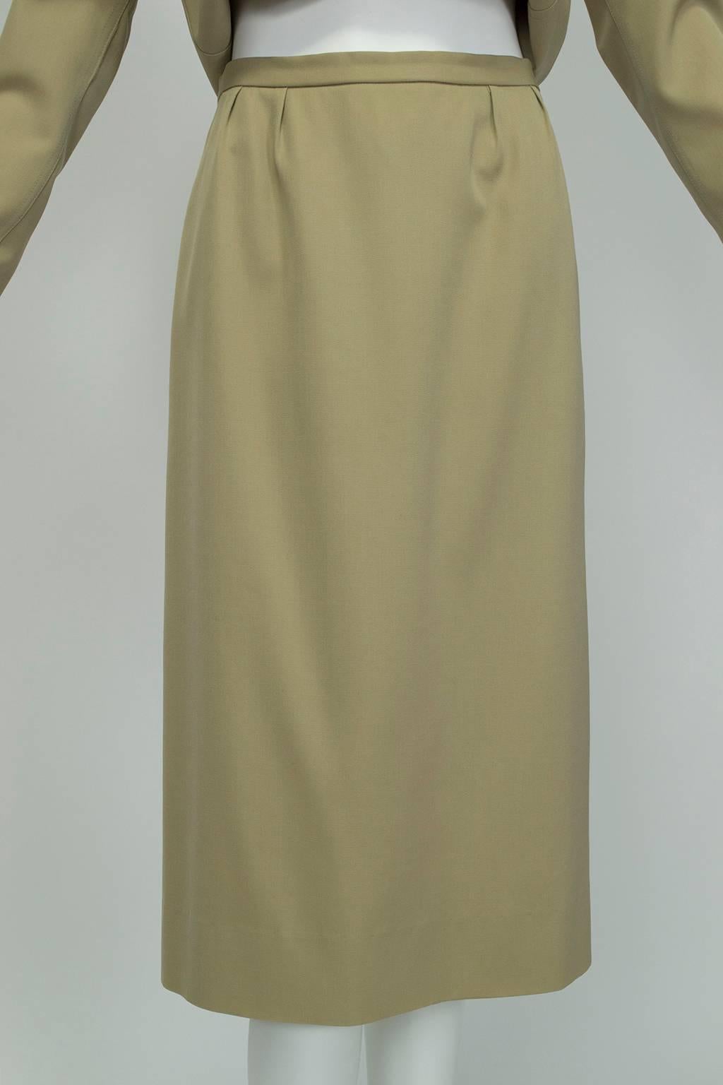 Marc Bohan Christian Dior Demi-Couture Khaki Safari Suit, Paris - M, late 1960s In Excellent Condition In Tucson, AZ