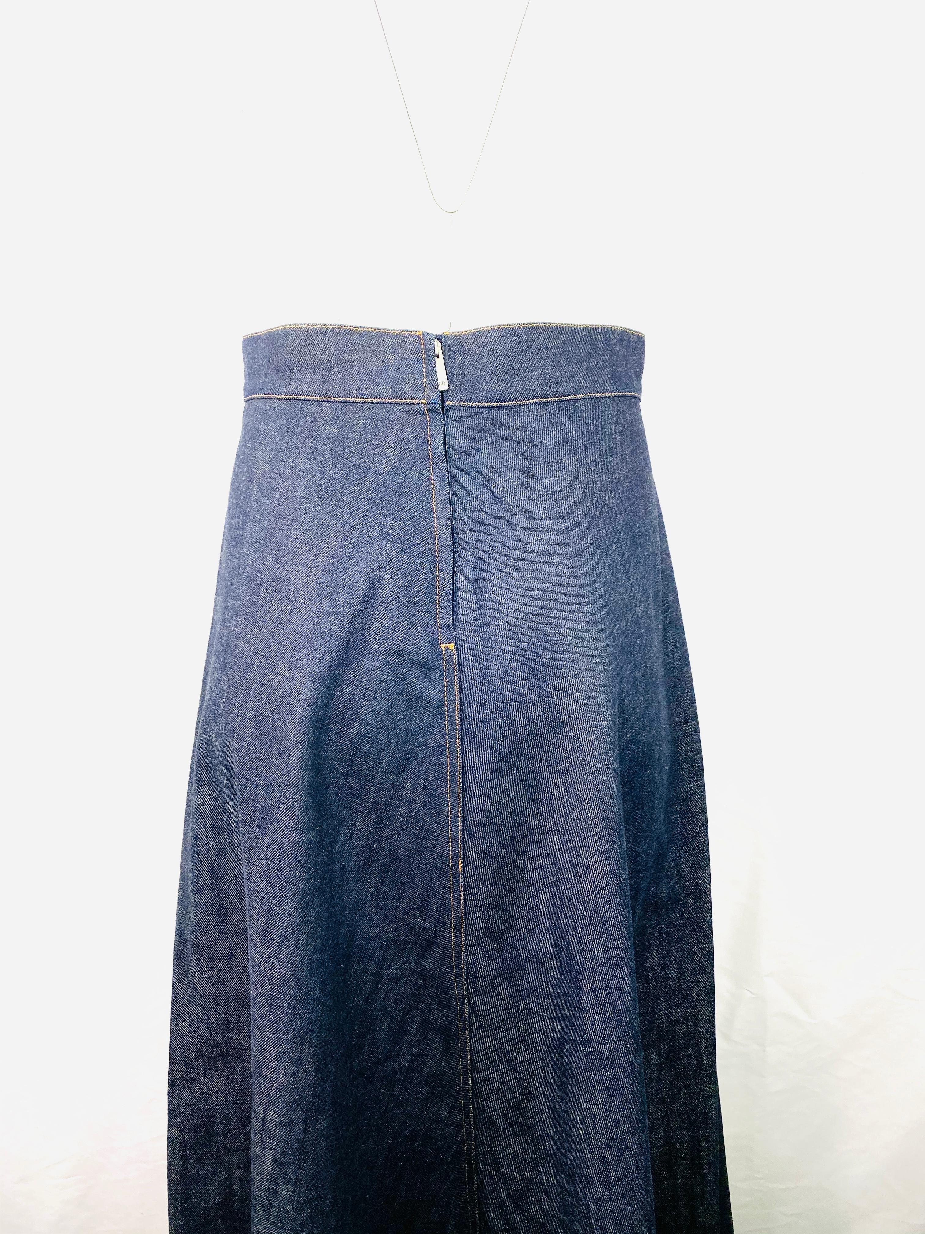 Christian Dior Denim Maxi Skirt Size 38 In Excellent Condition In Beverly Hills, CA