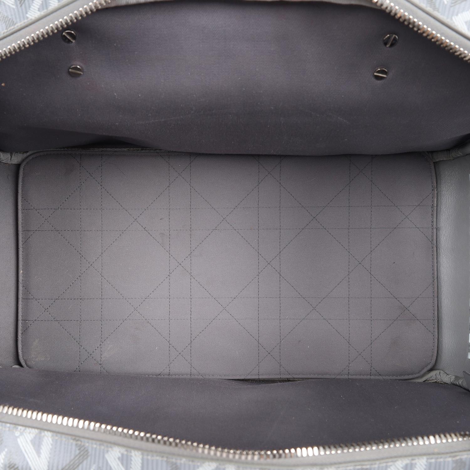 Bolso para mascotas CHRISTIAN DIOR Diamond Canvas Calfskin Hit The Road Gris en venta 9