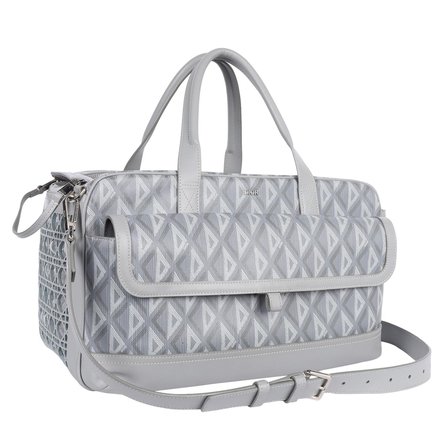 Bolso para mascotas CHRISTIAN DIOR Diamond Canvas Calfskin Hit The Road Gris en Bueno estado para la venta en Salt Lake Cty, UT