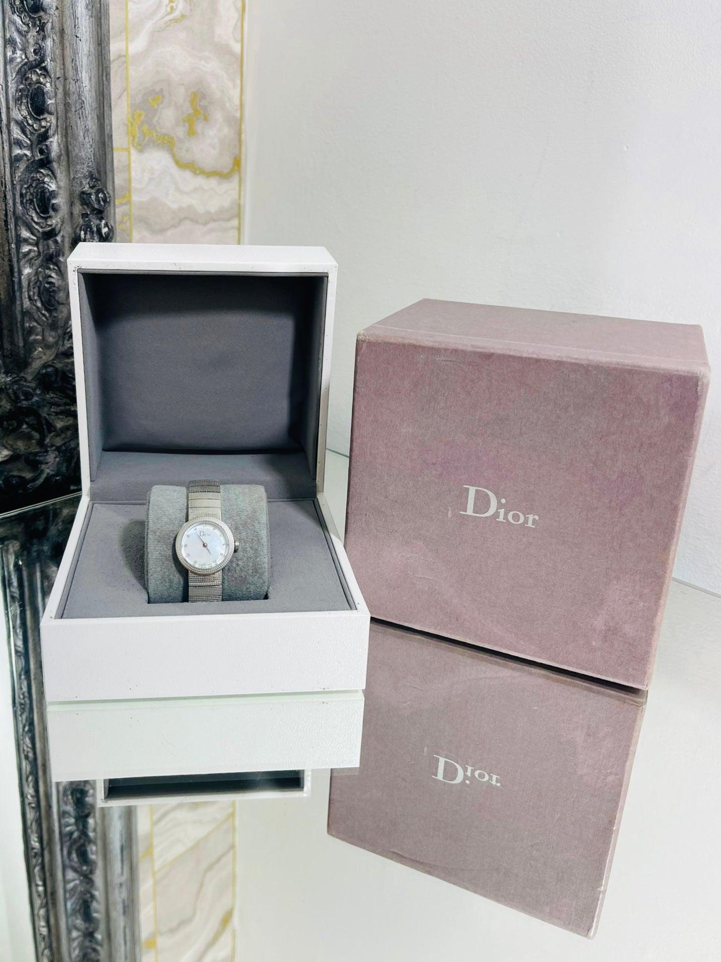 Christian Dior Baby D-Uhr mit Diamant-Doten-Zifferblatt  Perlmutt-Zifferblatt mit Diamant  für Damen oder Herren im Angebot