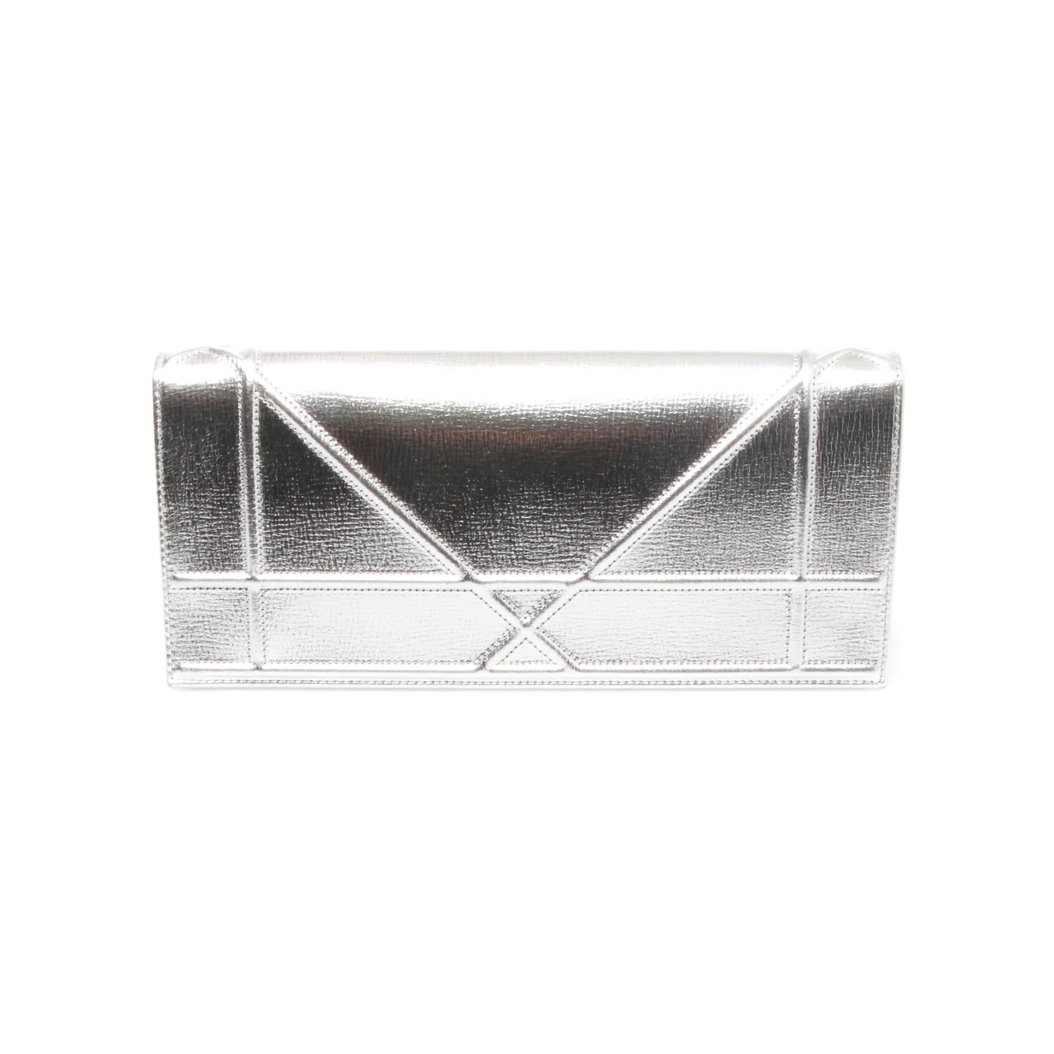 dior silver clutch