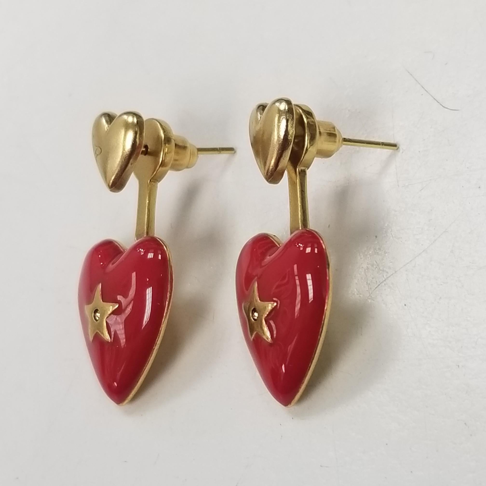 Beautiful Dioramour Brass Gold Red Heart earrings.  Good condition with minor scratches. Clutch back closure.
Drop: 1.25