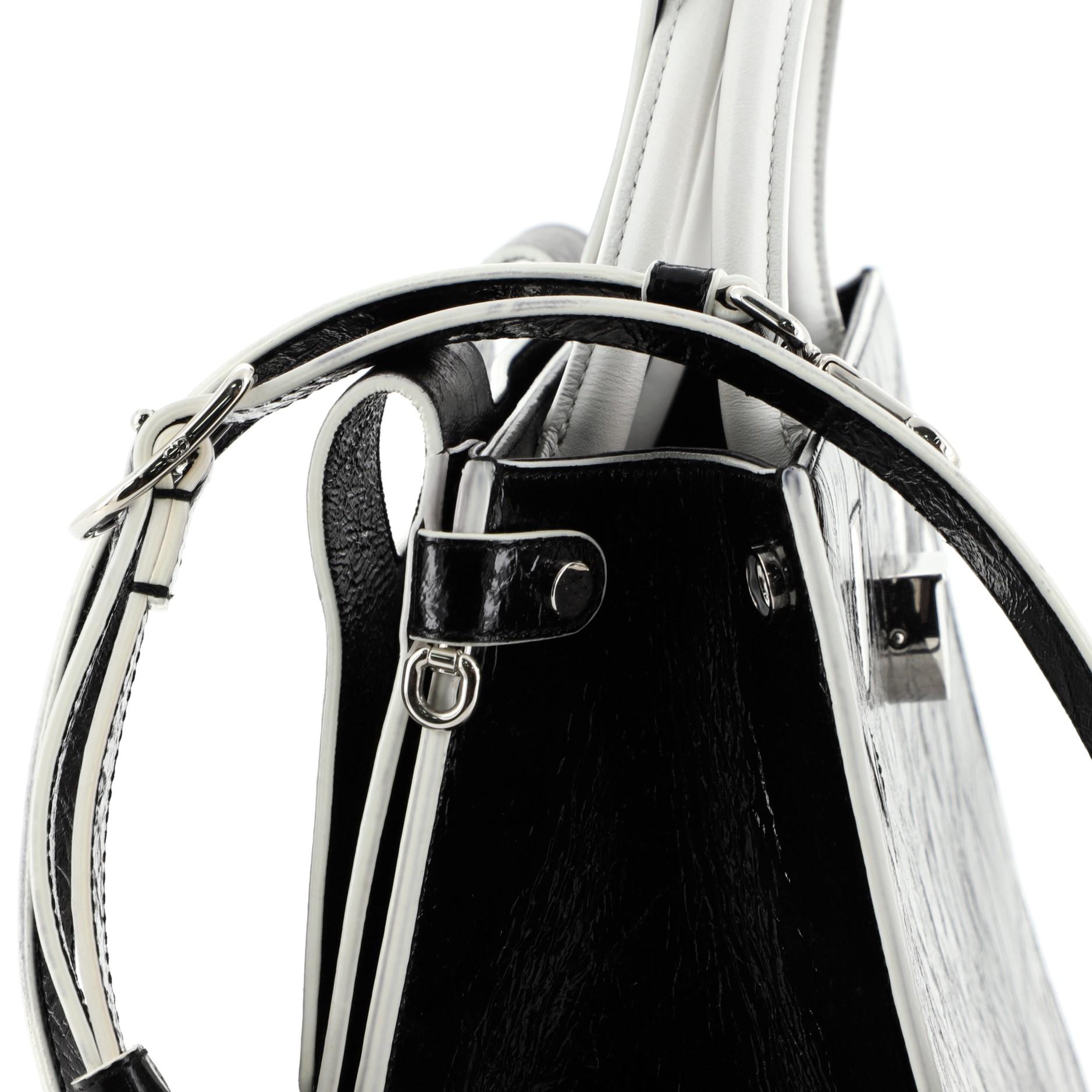 Christian Dior Diorever Handbag Leather Medium 5