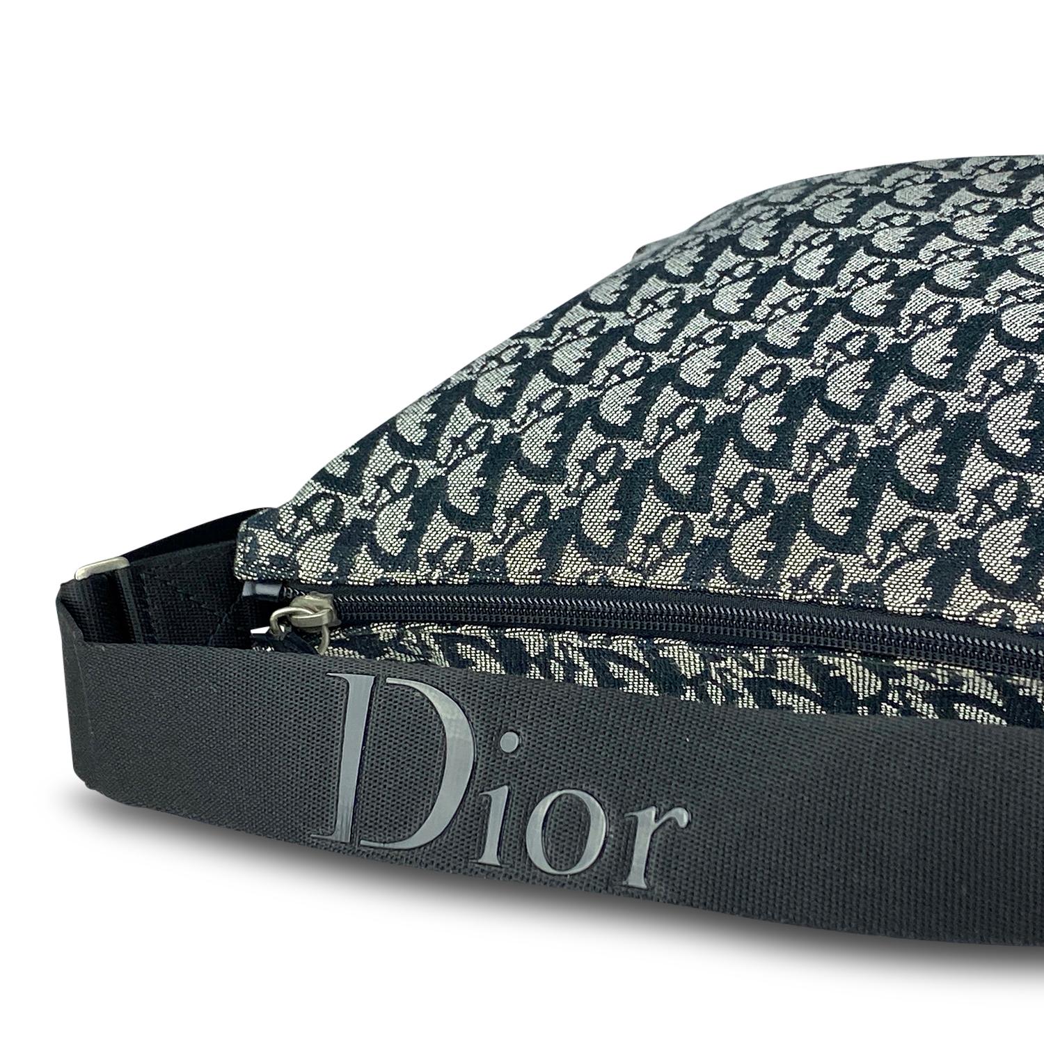 Christian Dior Diorissimo Messenger Bag In Good Condition For Sale In Sundbyberg, SE