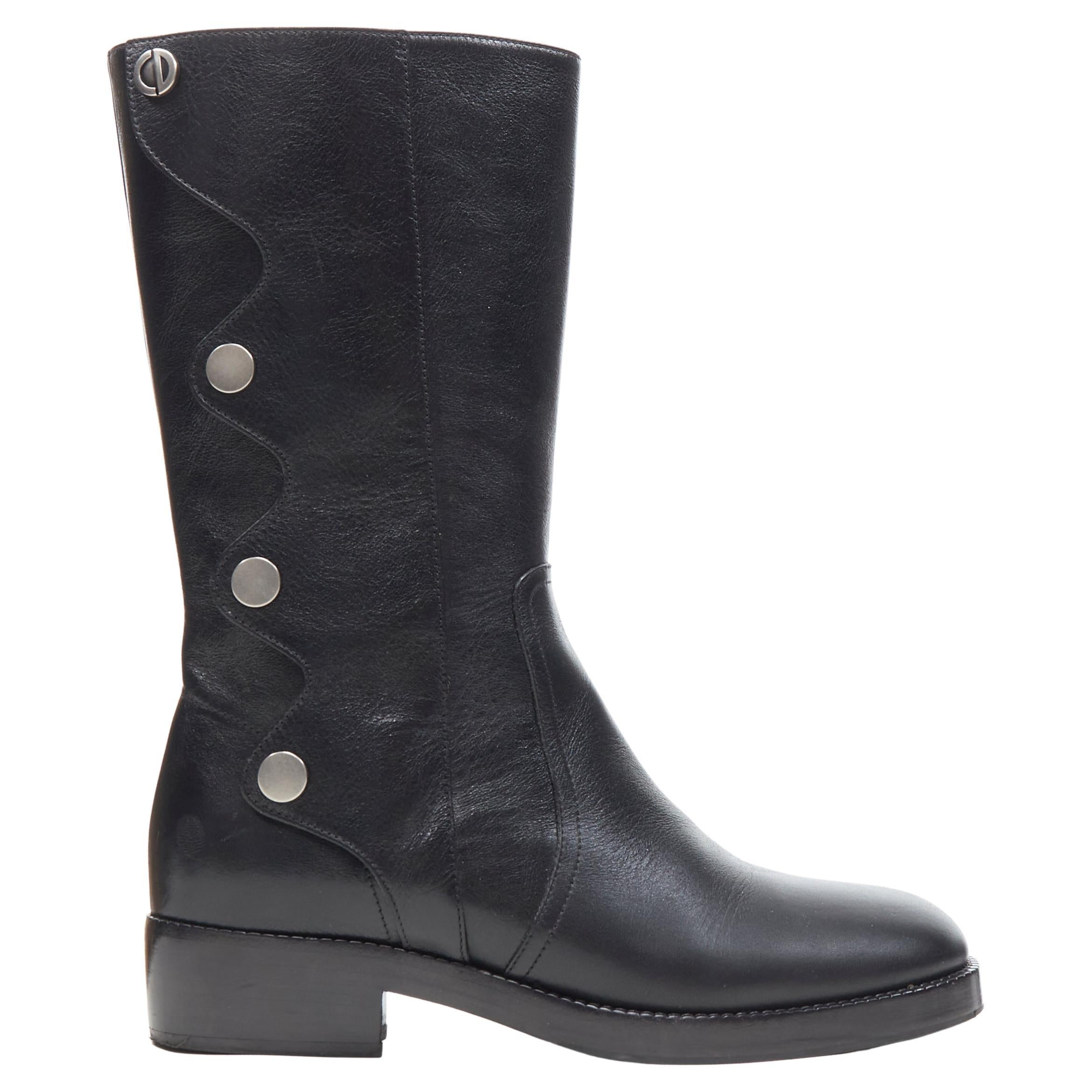 flat shiny boots