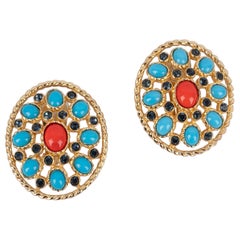 Boucles d'oreilles Christian Dior avec pâte de verre et strass