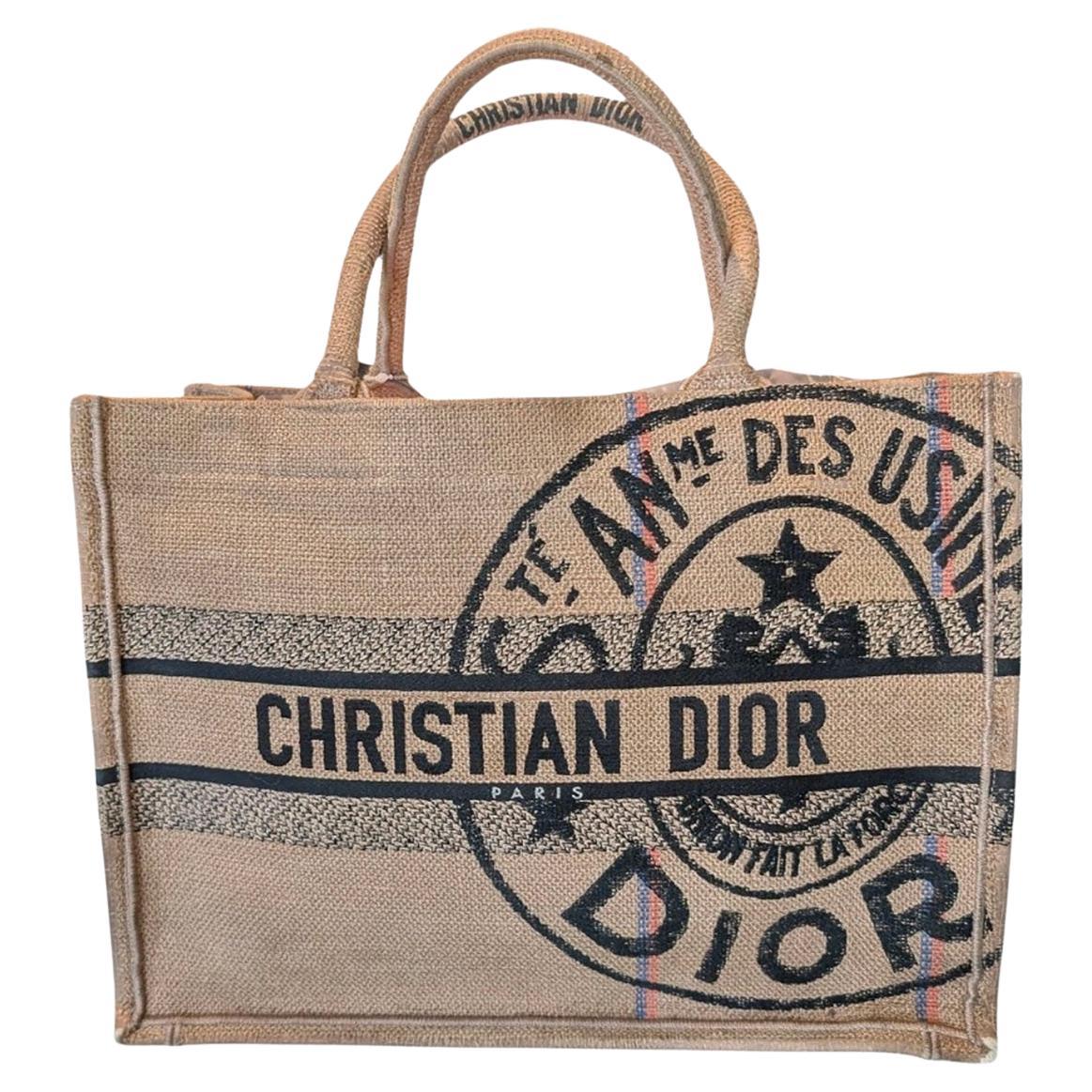 Fourre-tout moyen en toile brodée et jute de Christian Dior