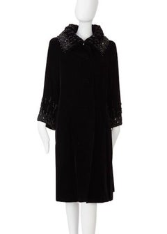 Christian Dior, Evening coat in black silk velvet, circa 1956