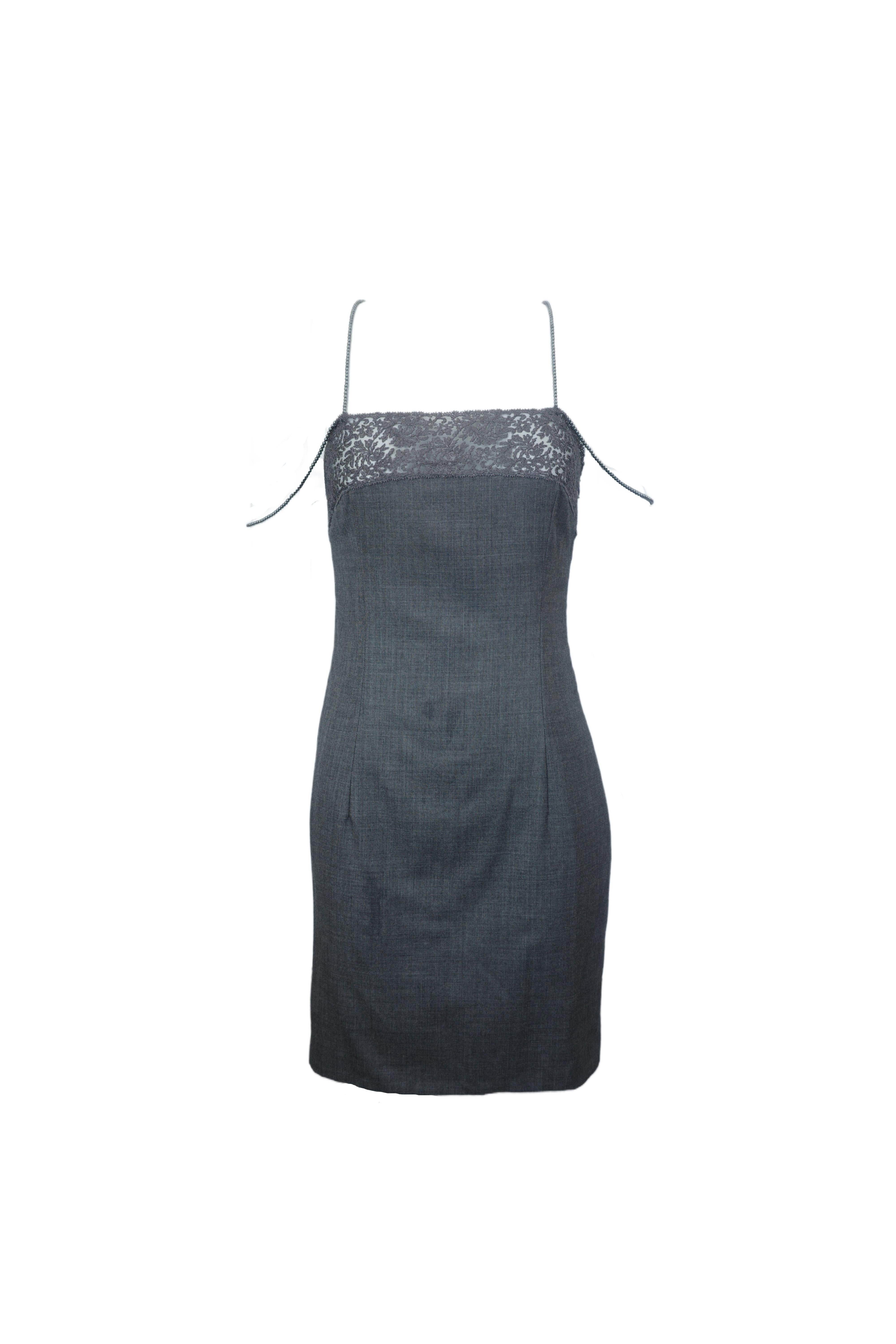 CHRISTIAN DIOR F/W 1997 Anthrazitfarbenes Perlen-Kropfband-Spitzenkleid im Zustand „Hervorragend“ im Angebot in 上海市, Xuhui district