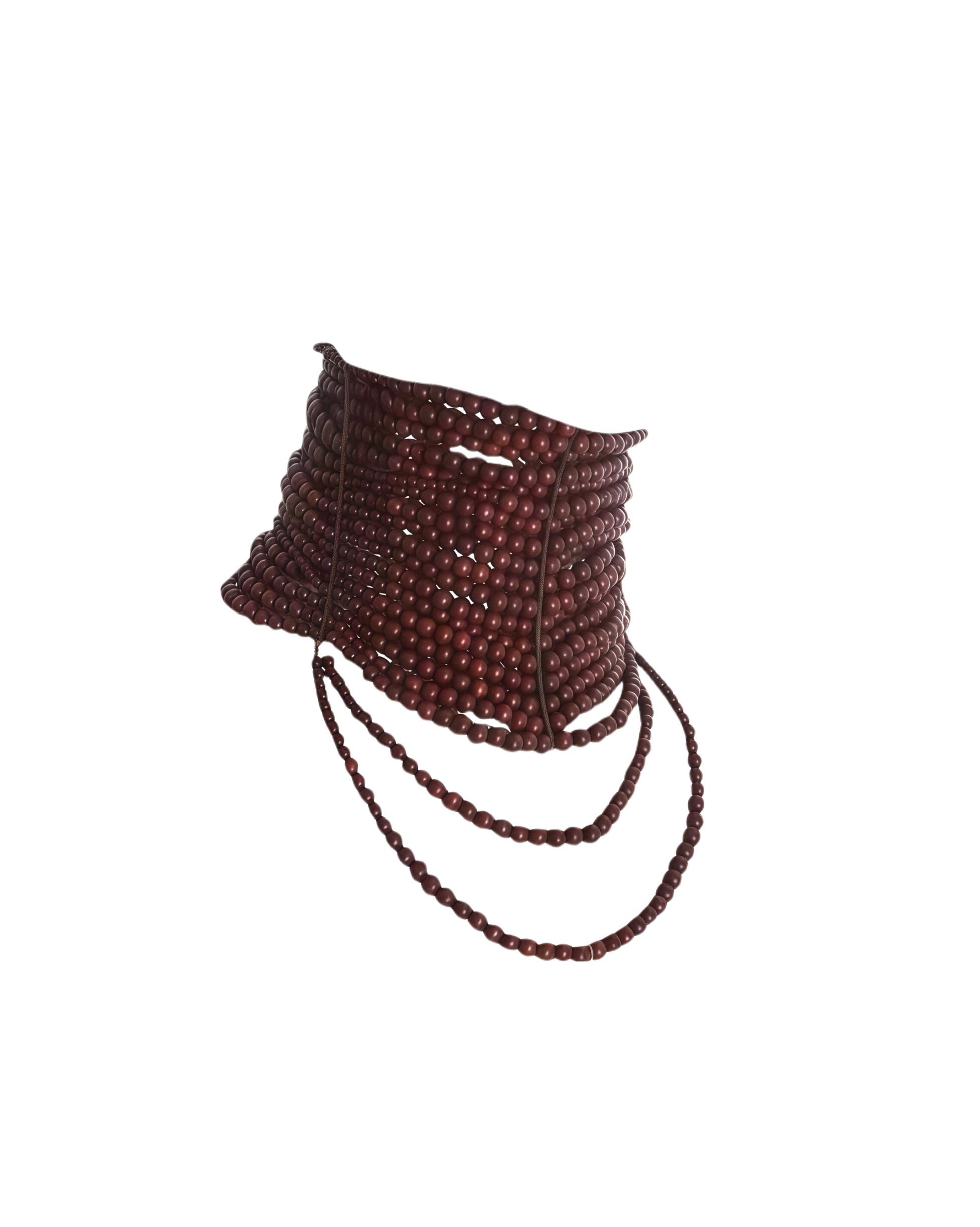 Donna Christian Dior By Galliano F/w 1998, girocollo Masai con perle di legno a più strati in vendita