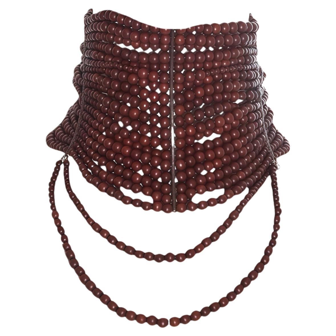 Christian Dior By Galliano F/w 1998, girocollo Masai con perle di legno a più strati in vendita