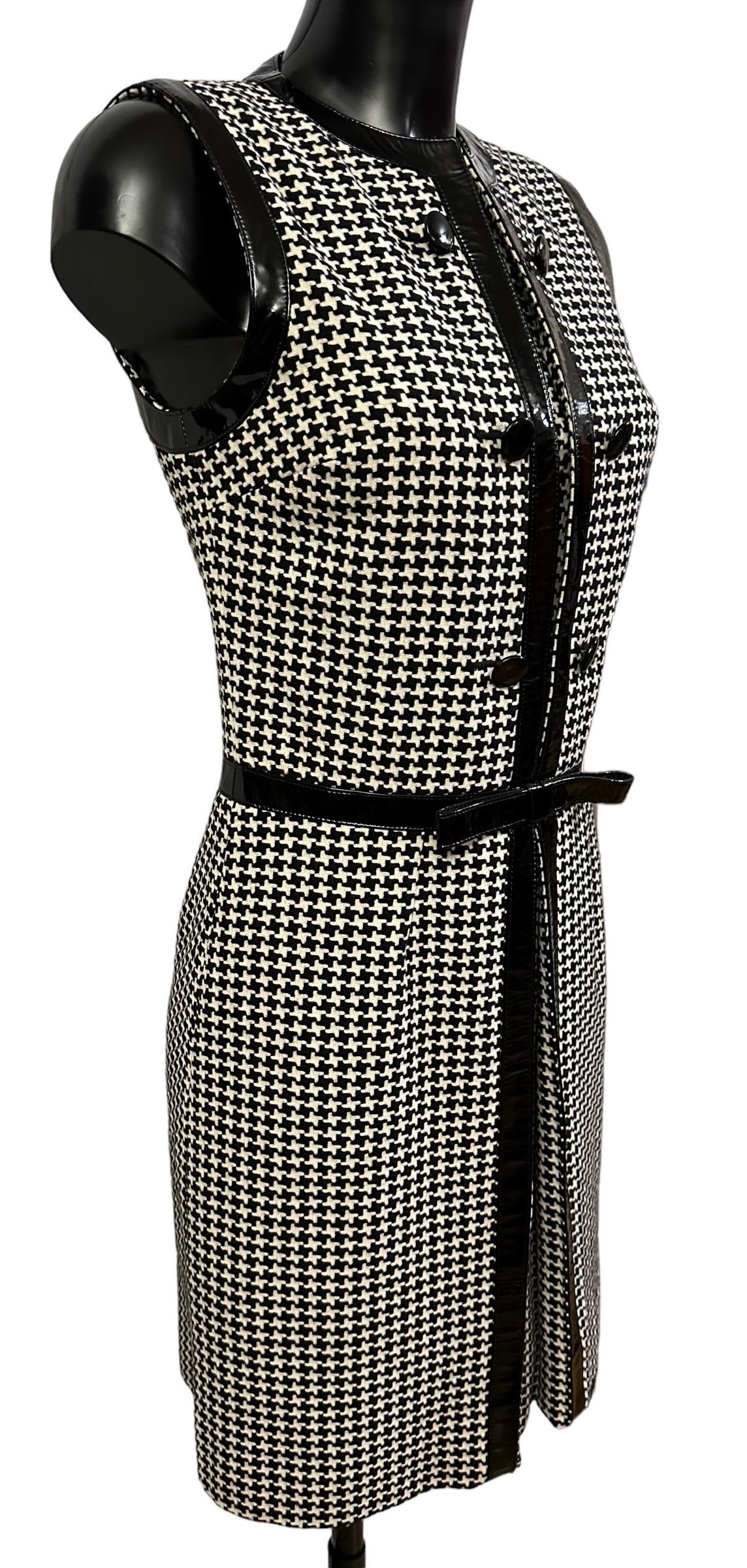 Christian Dior Fall 2008 Black and Off-white Houndstooth Dress by John Galliano For Sale 1