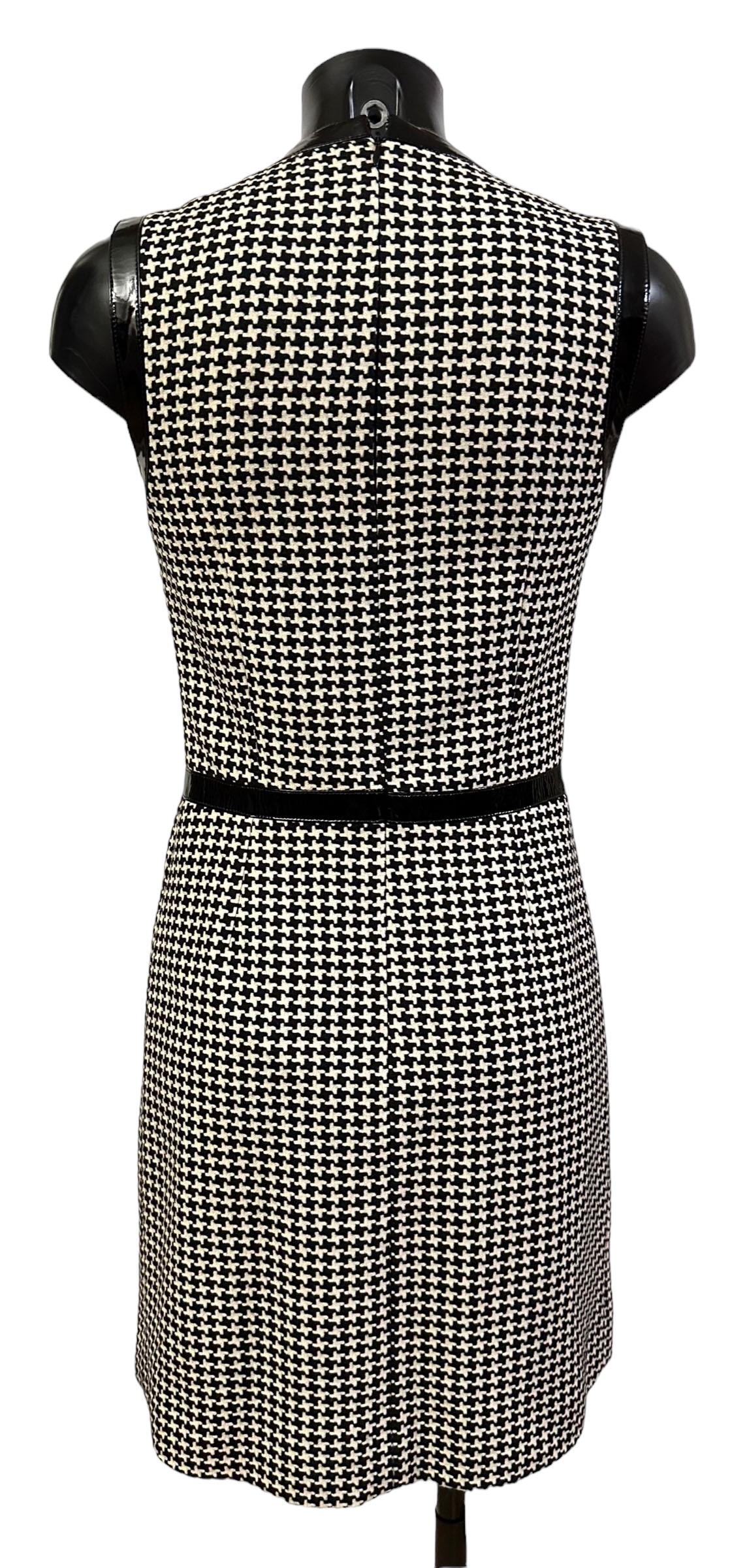 Christian Dior Fall 2008 Black and Off-white Houndstooth Dress by John Galliano For Sale 2