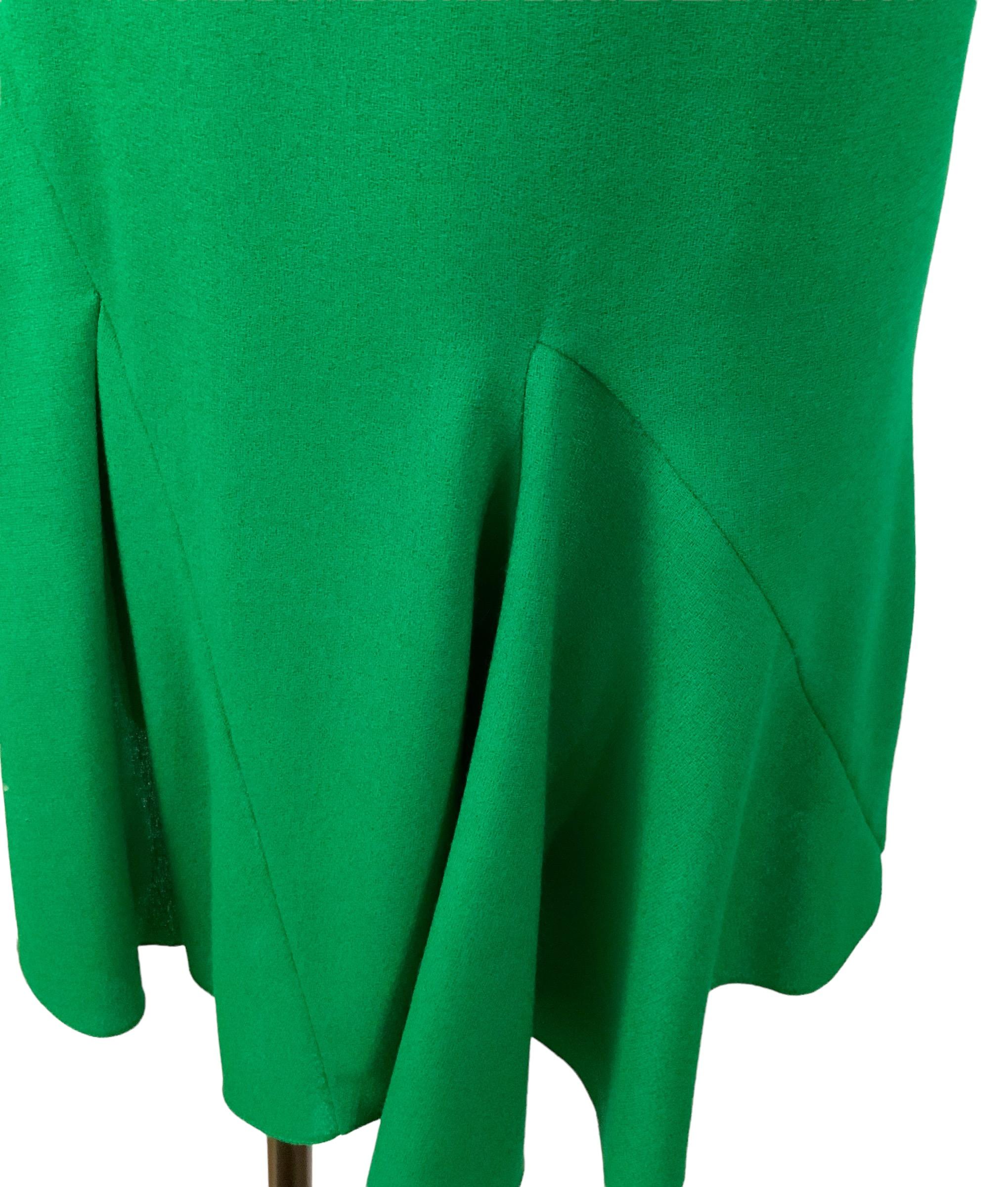 Christian Dior Fitted and Flared Green Dress   In Excellent Condition For Sale In Geneva, CH