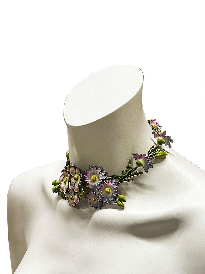 Collectable floral choker designed by Robert Goossens for Dior, 2002-2002

A floral choker by Robert Goossens for Dior, 2001-2002. Robert Goossens (1927 – 2016) was a French jeweler. Robert Goossens was a prominent French jewelry designer who