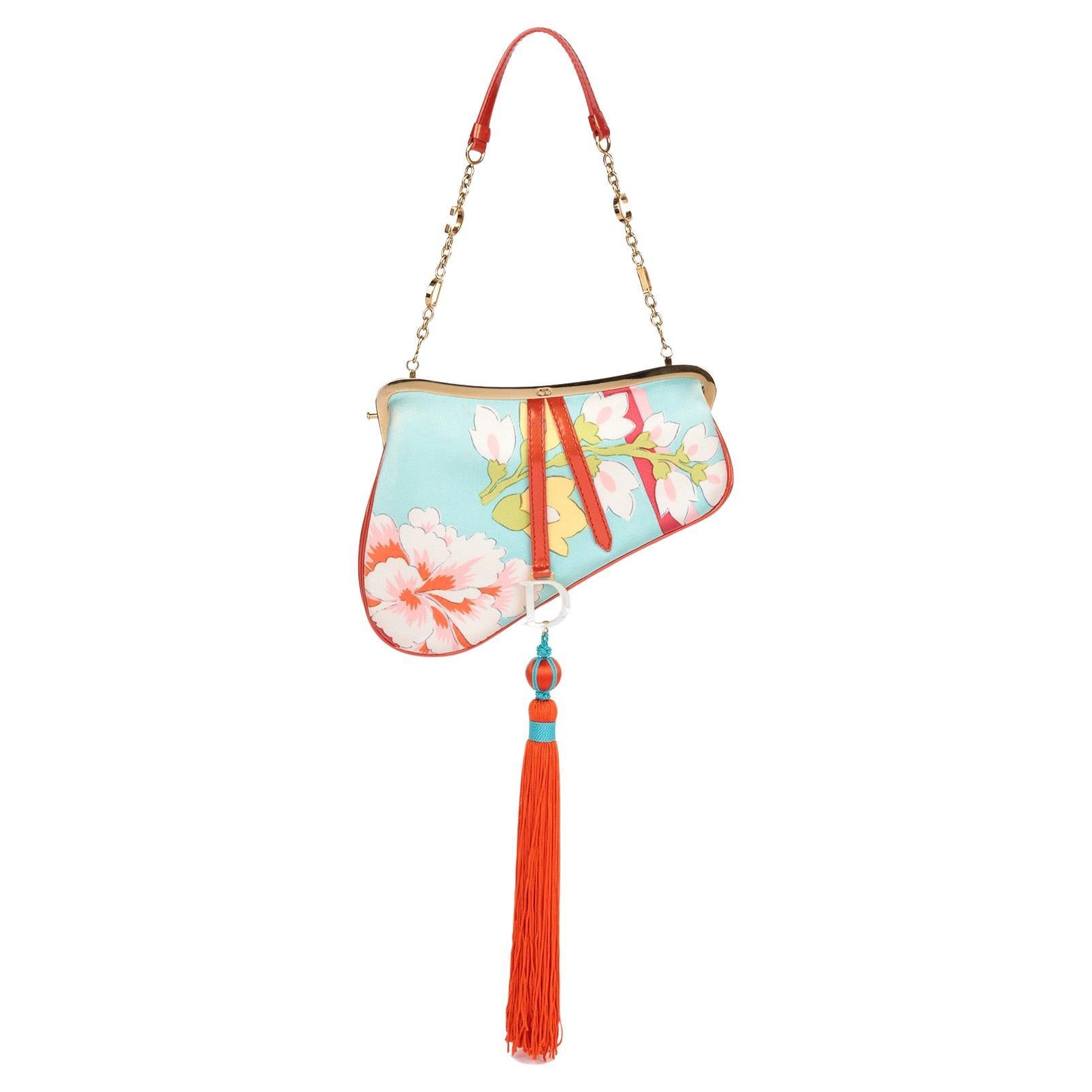 Christian Dior - Sac à main vintage à pompon en soie florale et cuir verni rouge