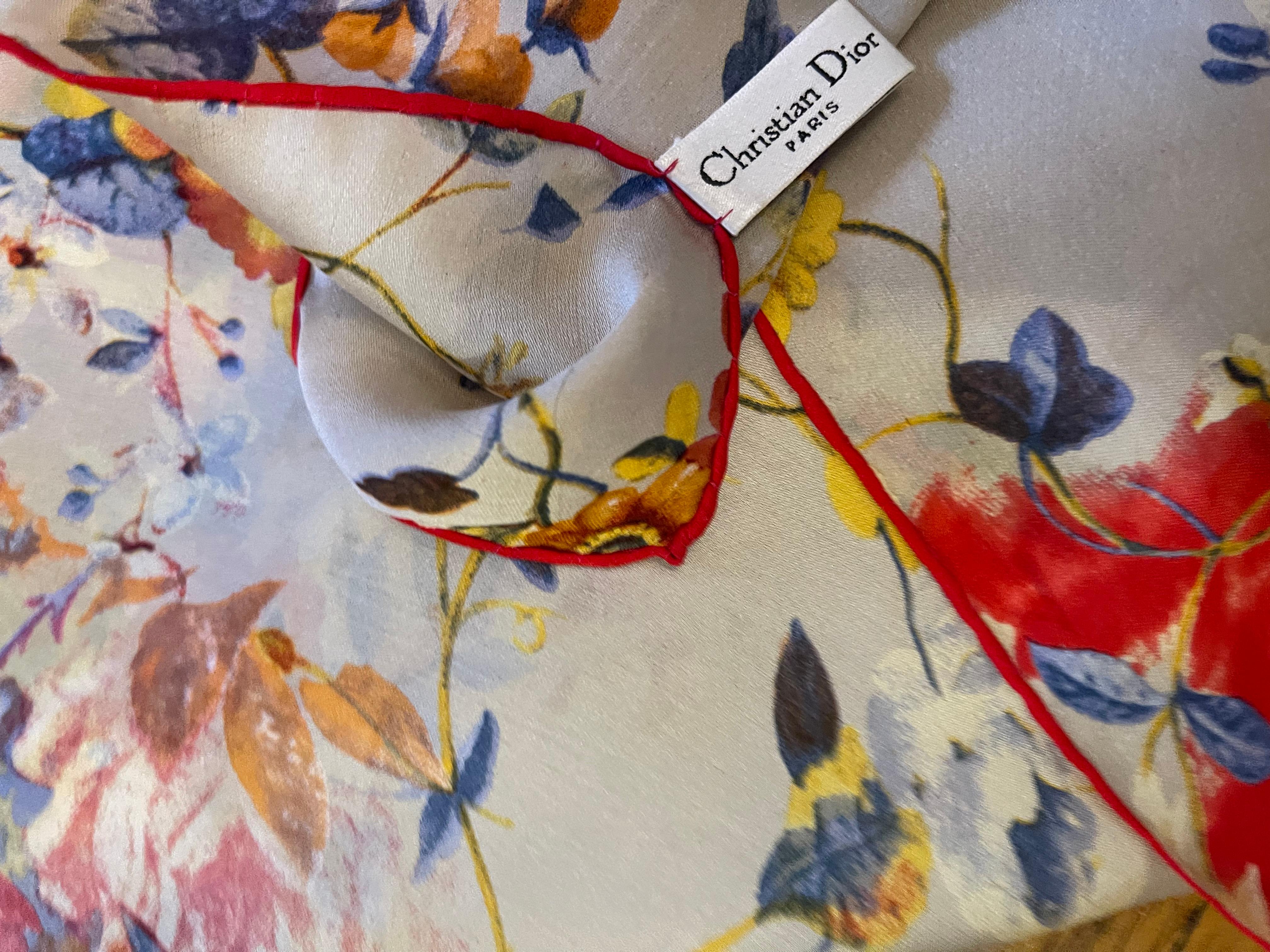 Pañuelo de seda floral Christian Dior en venta 2