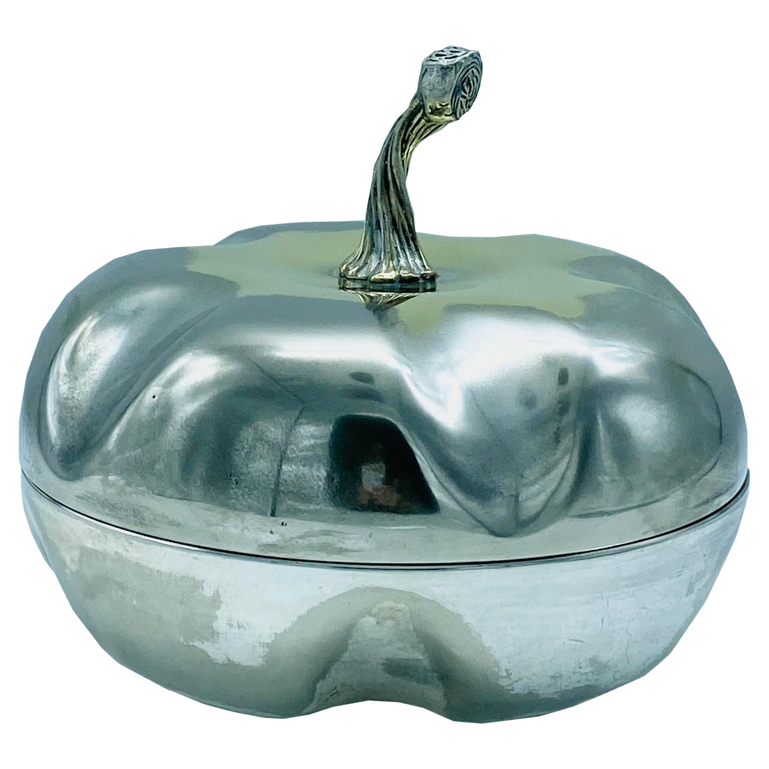 Christian Dior para Dior Hone Caja decorativa de chapa de plata Diseño de calabaza, años 70