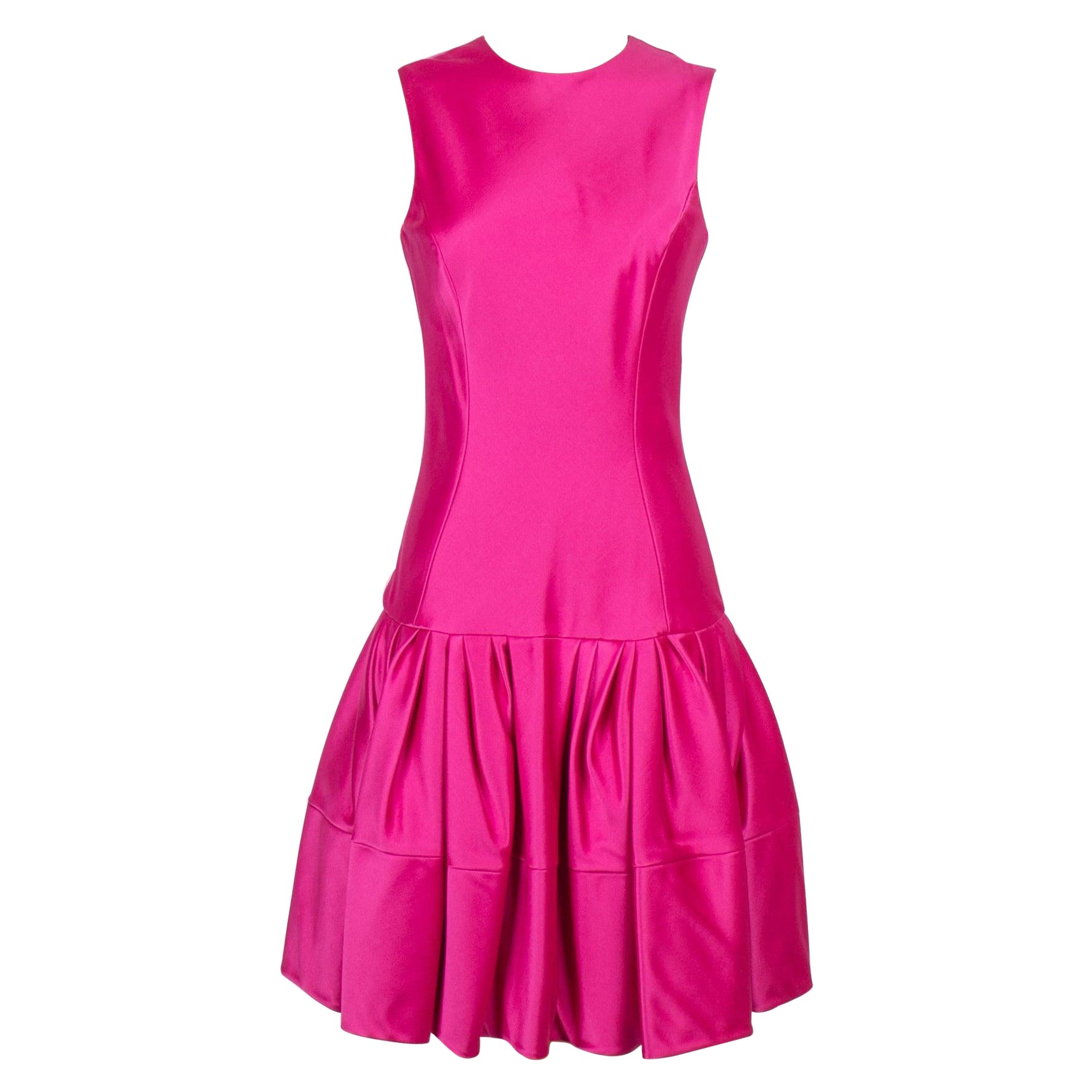 Christian Dior Vestido sin mangas de satén fucsia, 2012