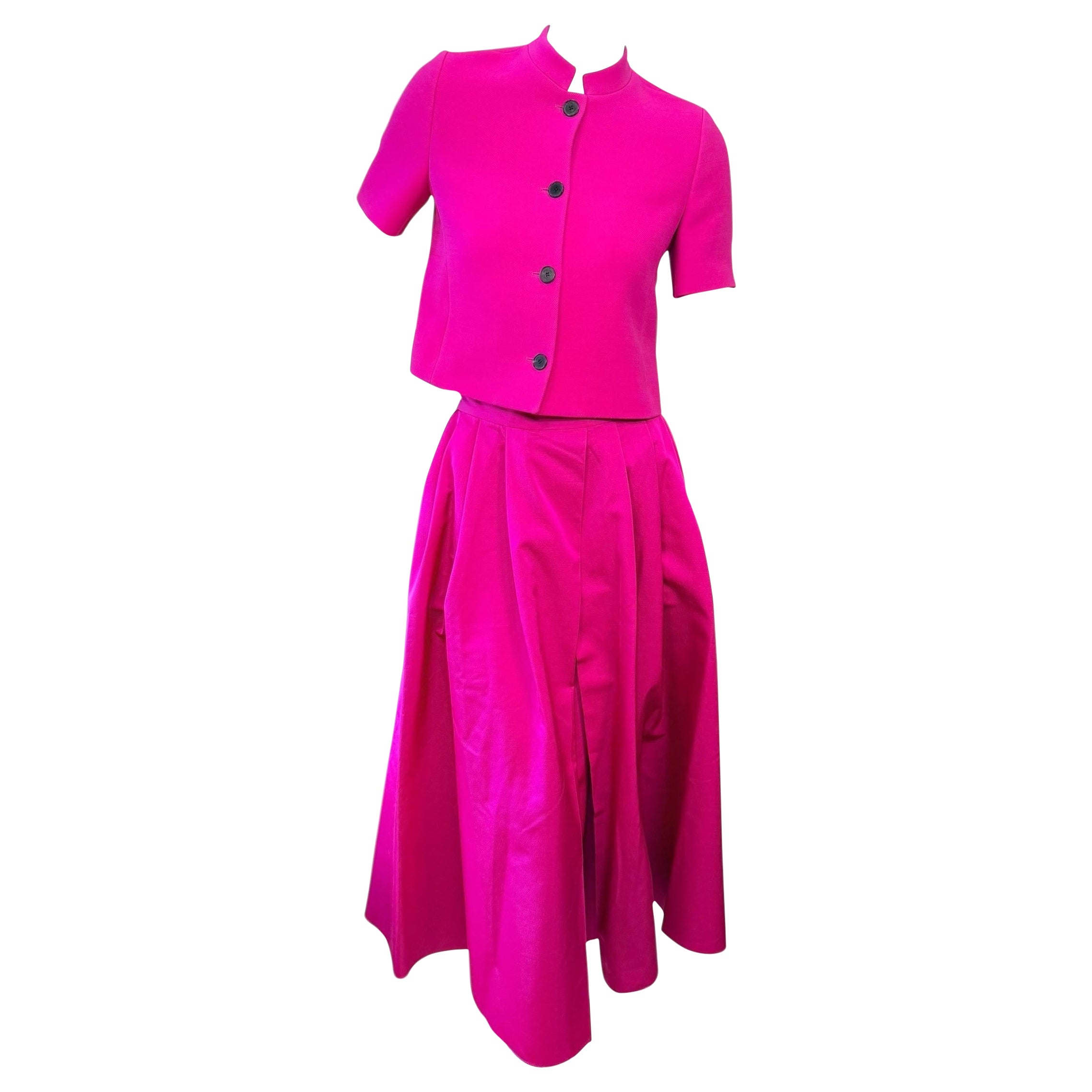 Christian Dior Fuchsia Wool-Silk Two-Piece Skirt Suit, 2023 FR 36 en venta