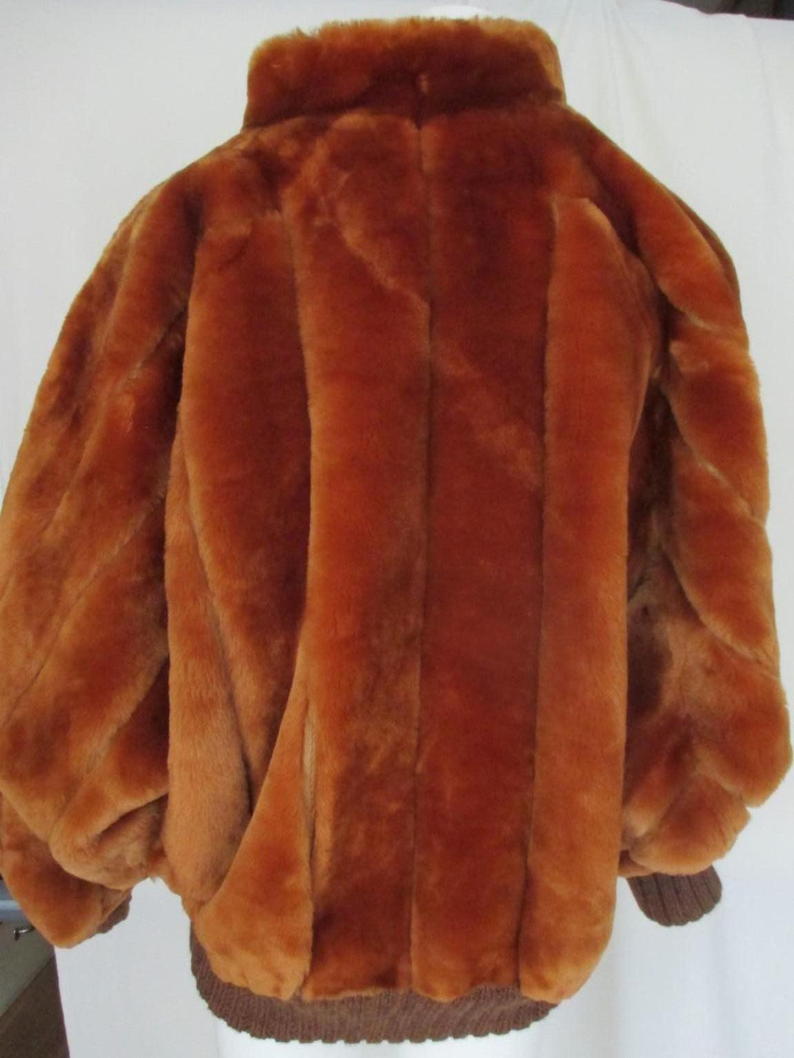 Christian Dior Fur Orange Bomber Jacket In Good Condition In Amsterdam, NL